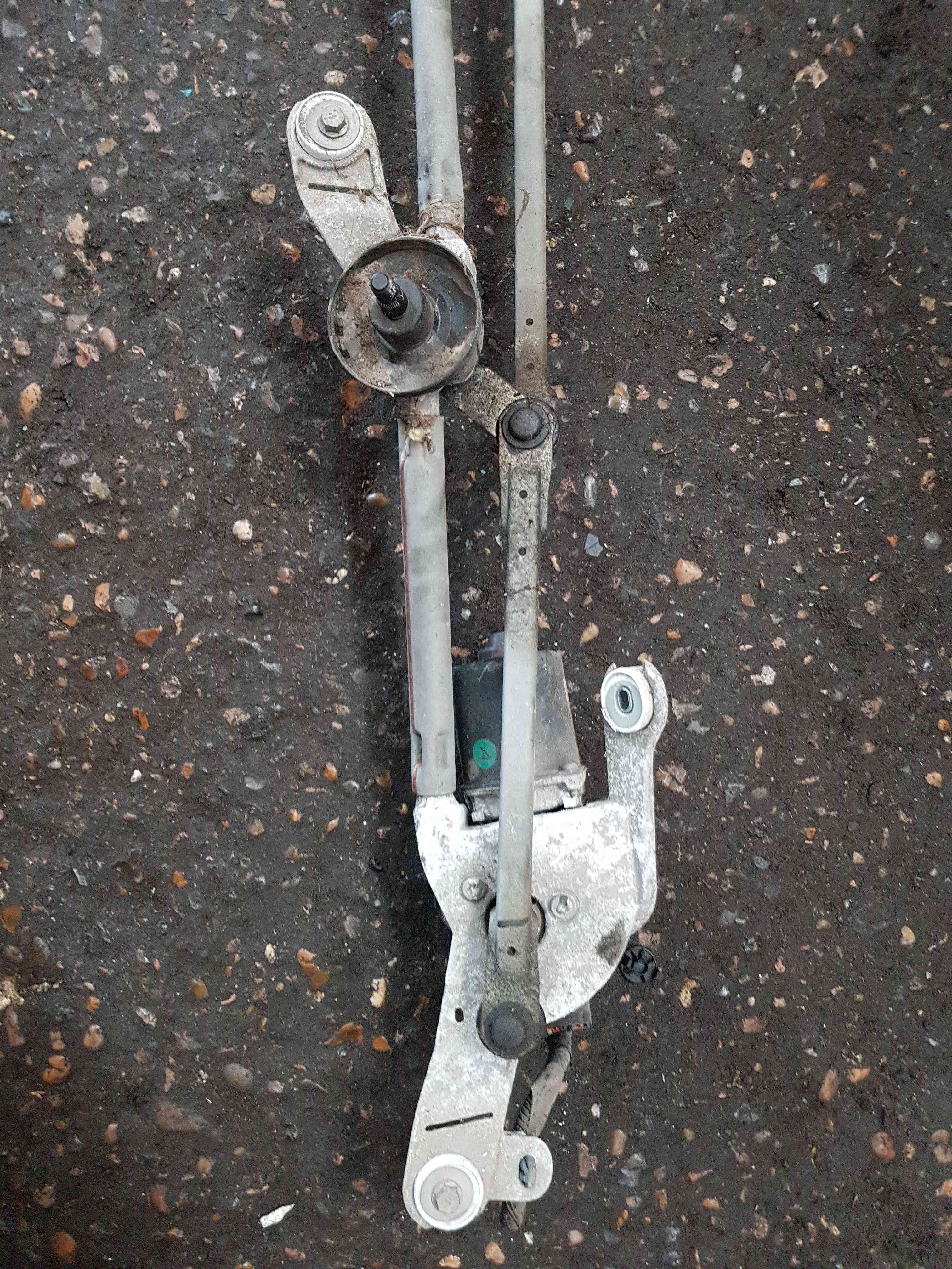 Thumb 2 Nissan Juke MK1 2010-2014 Wiper Motor + Linkage