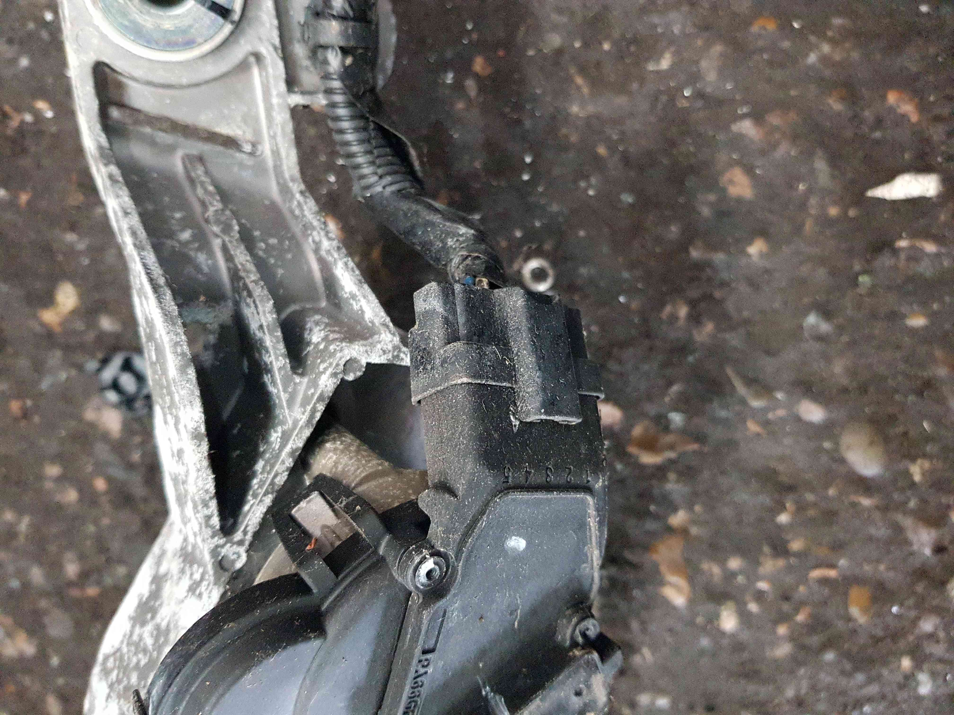 Thumb 5 Nissan Juke MK1 2010-2014 Wiper Motor + Linkage