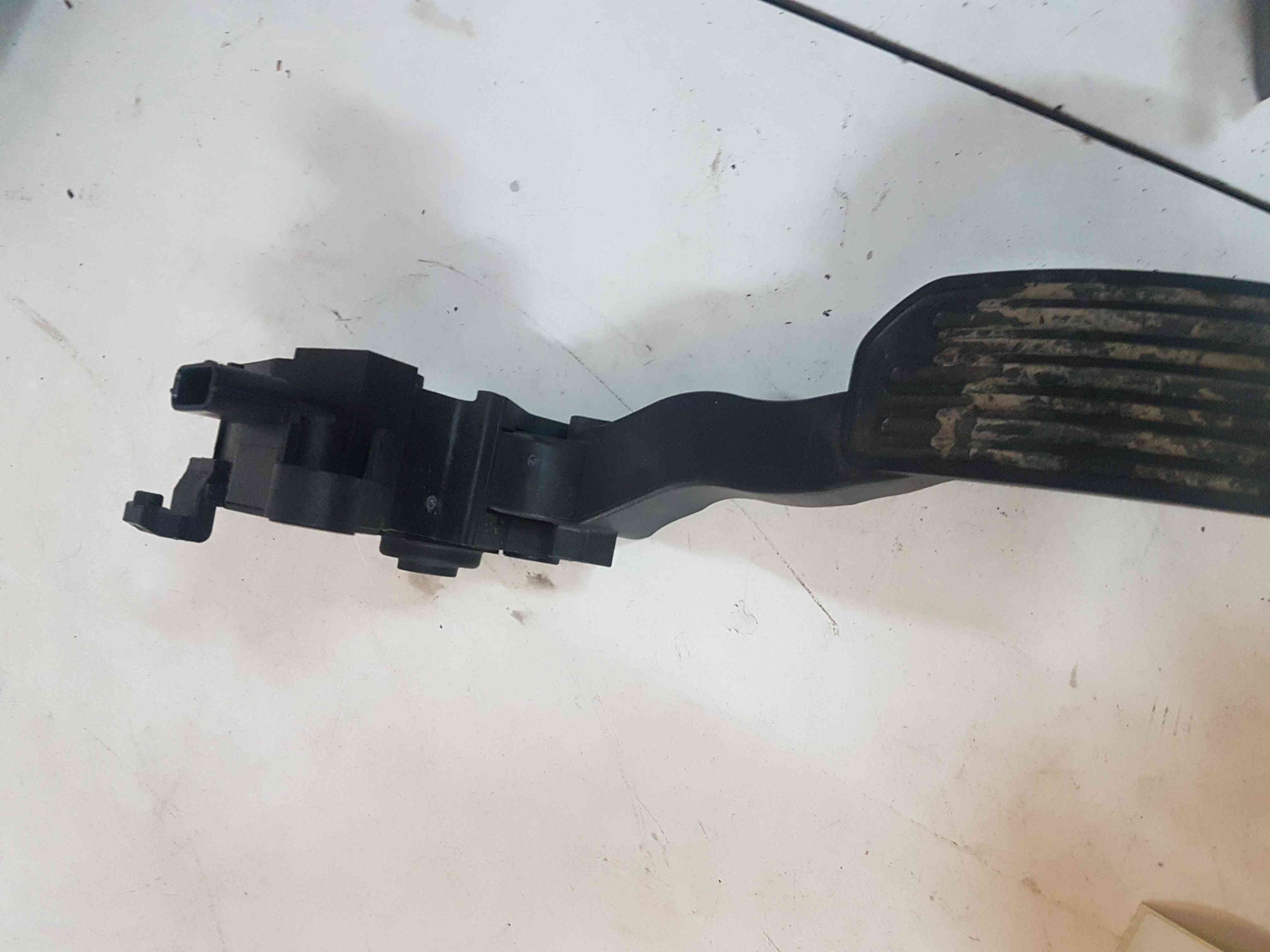 Thumb 5 Nissan Leaf 2010-2017 Accelerator Pedal Throttle 180021HM0B