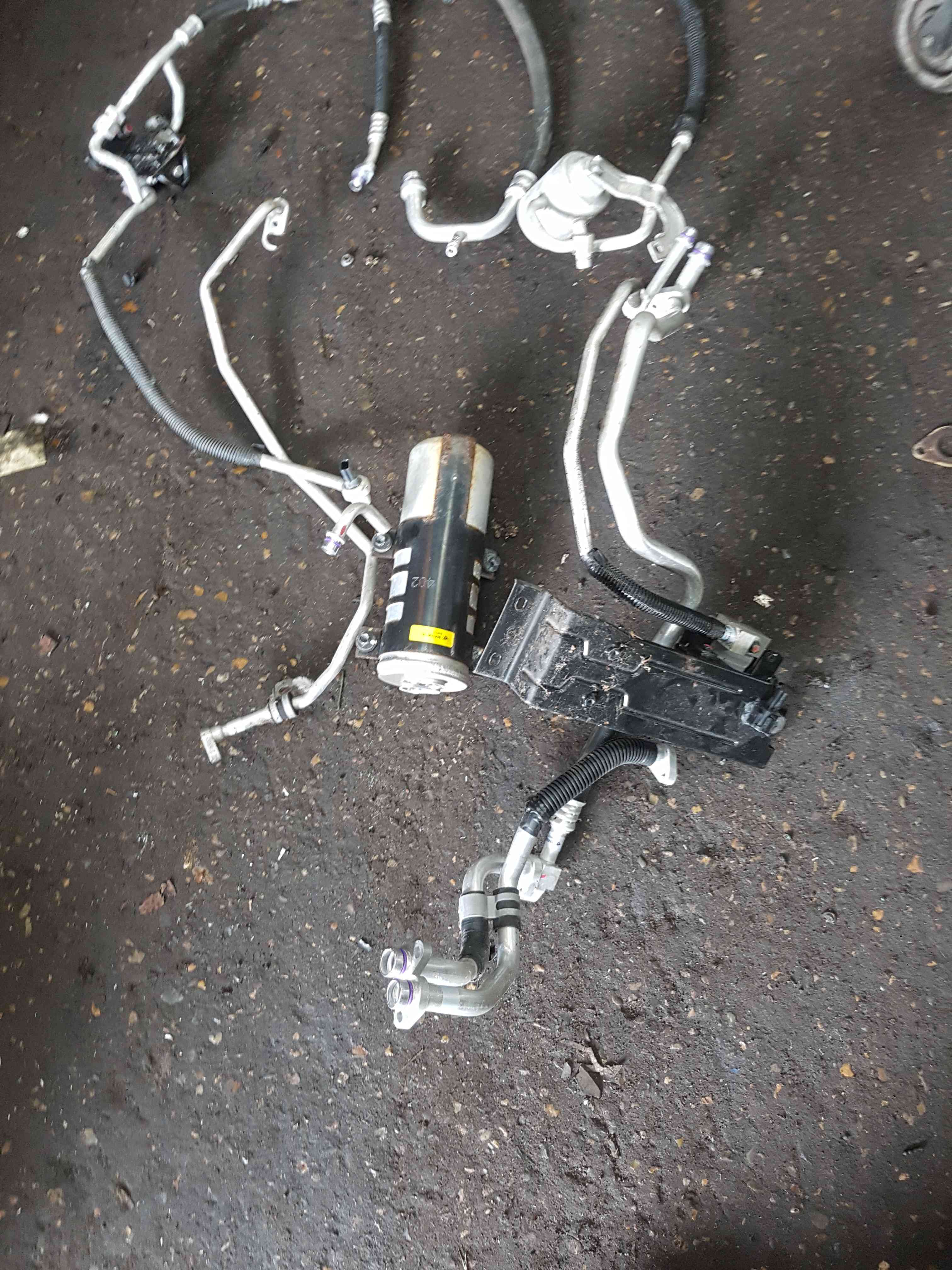 Thumb 5 Nissan Leaf 2010-2017 Aircon Pipes Unit 924793nl0b