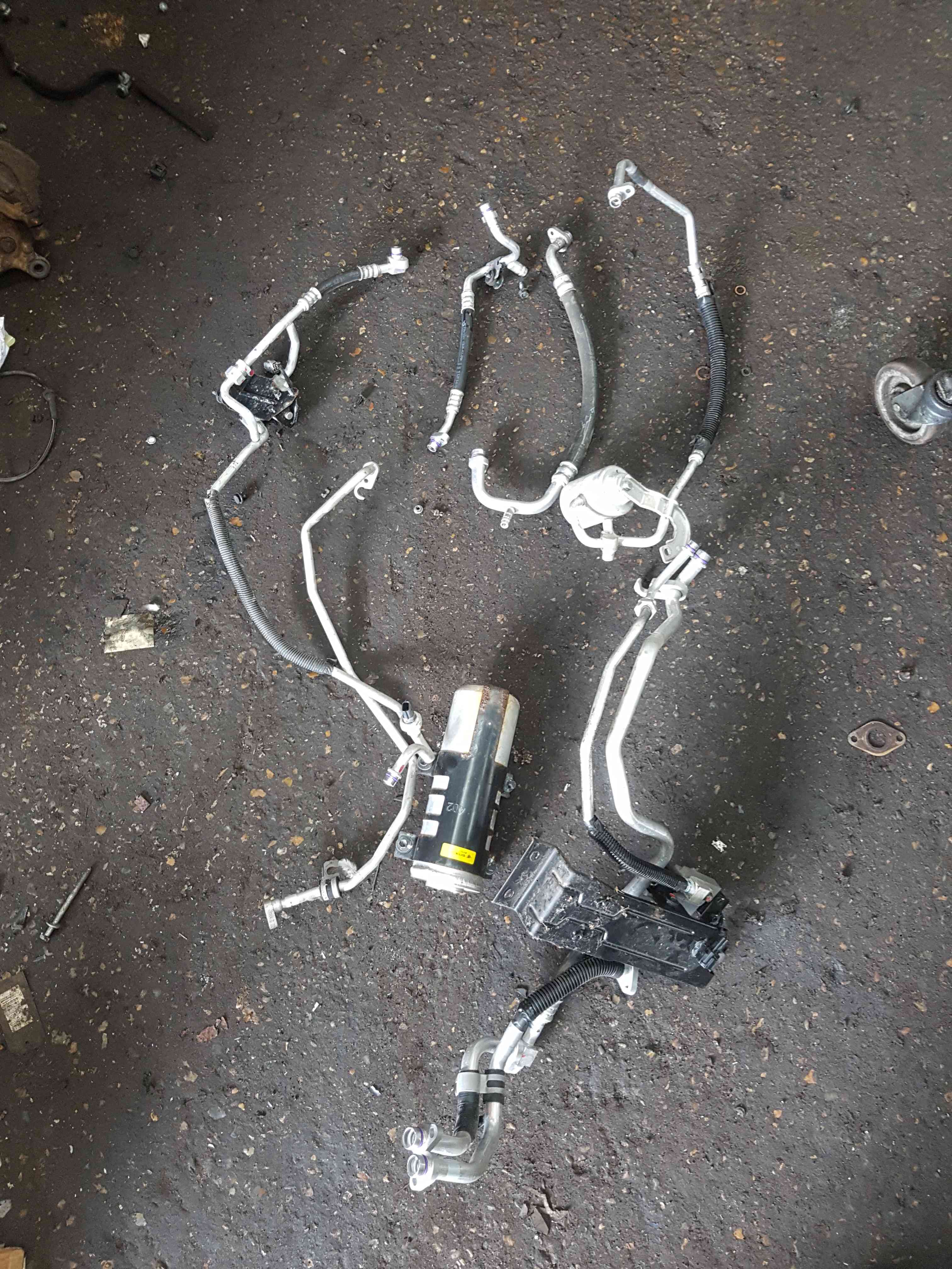 Thumb 7 Nissan Leaf 2010-2017 Aircon Pipes Unit 924793nl0b