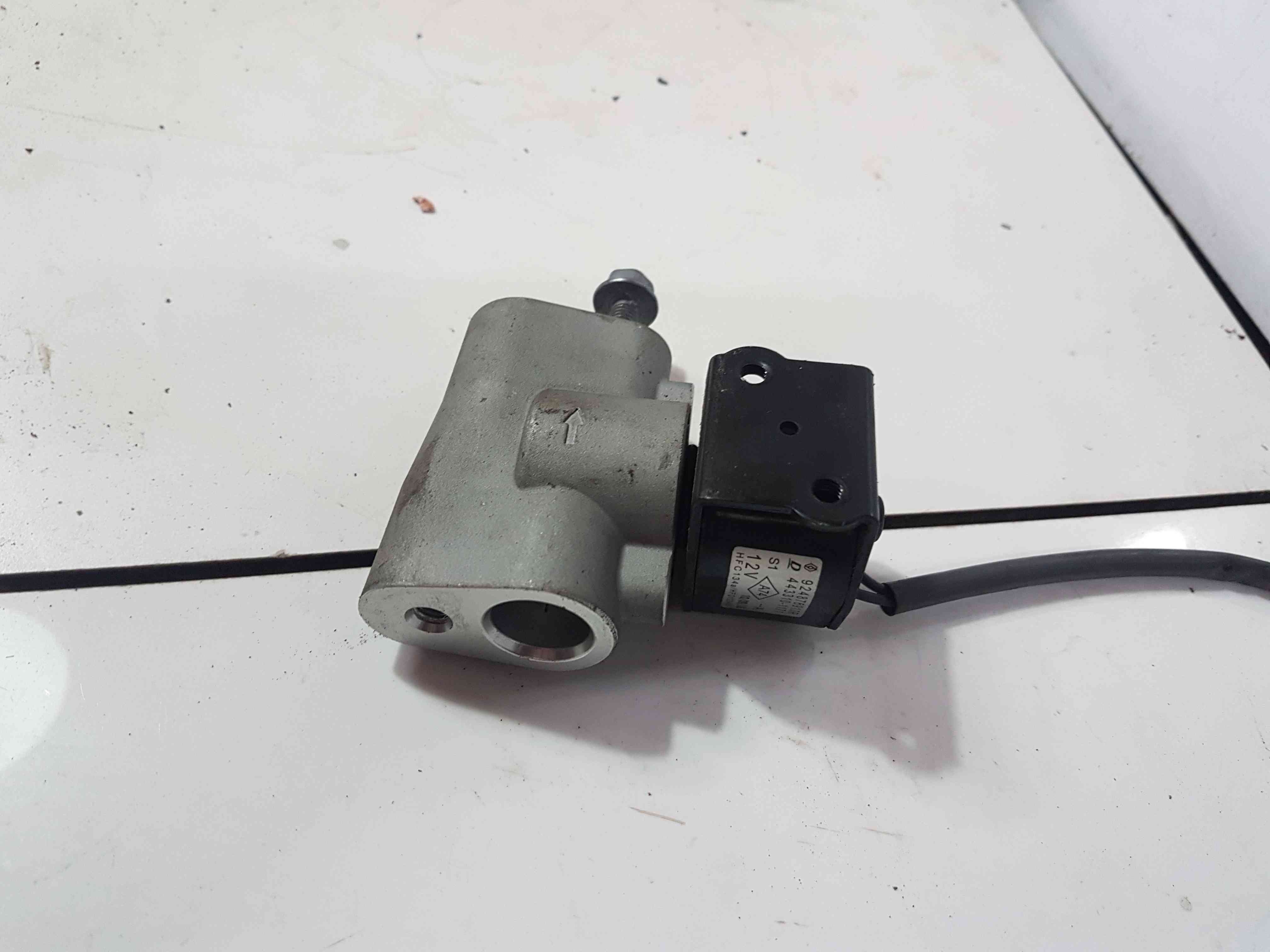 Thumb 3 Nissan Leaf 2010-2017 Aircon Pressure Sensor 924876913R