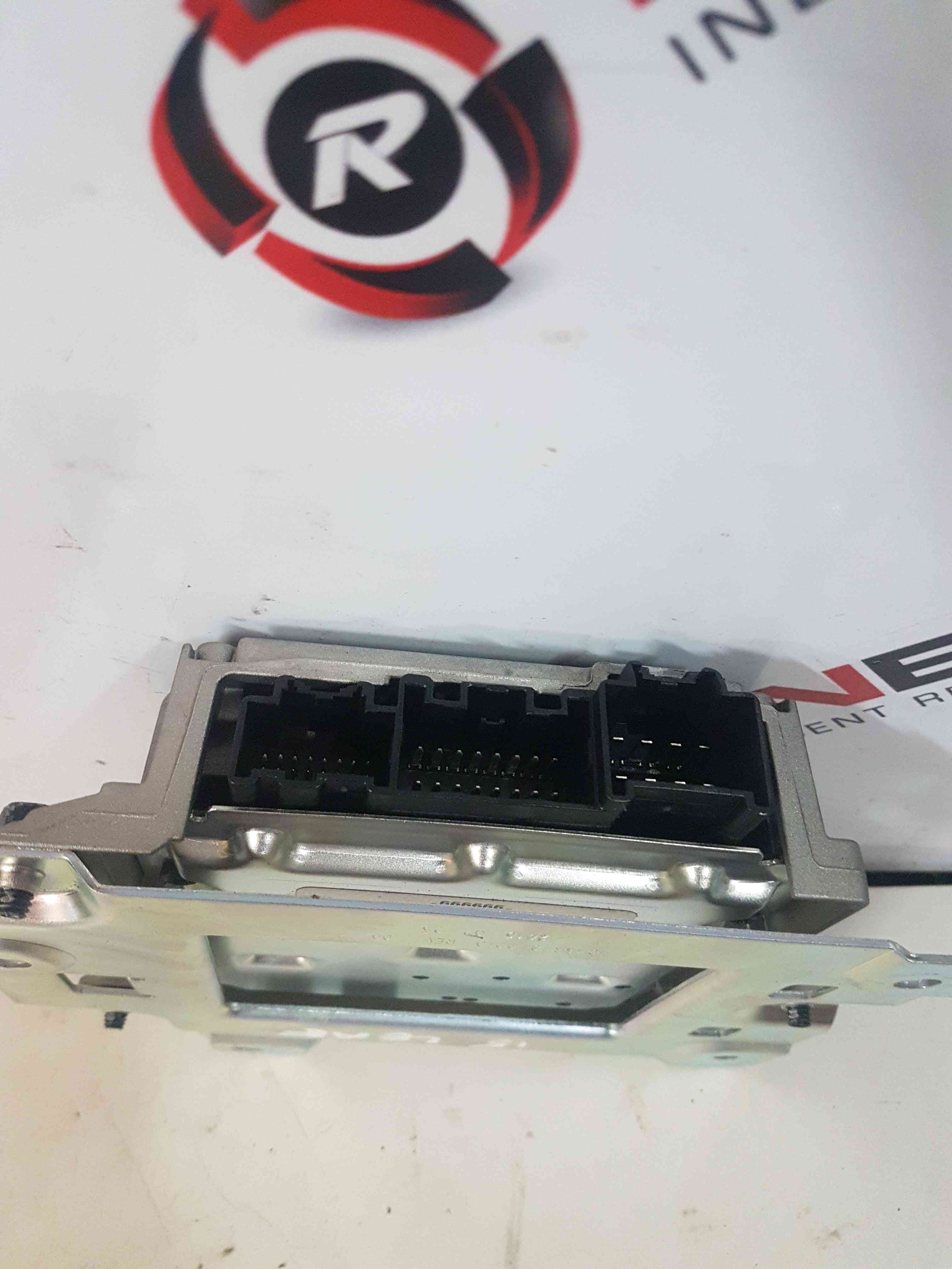 Thumb 4 Nissan Leaf 2010-2017 Amplifier Bose 280603Nf0a