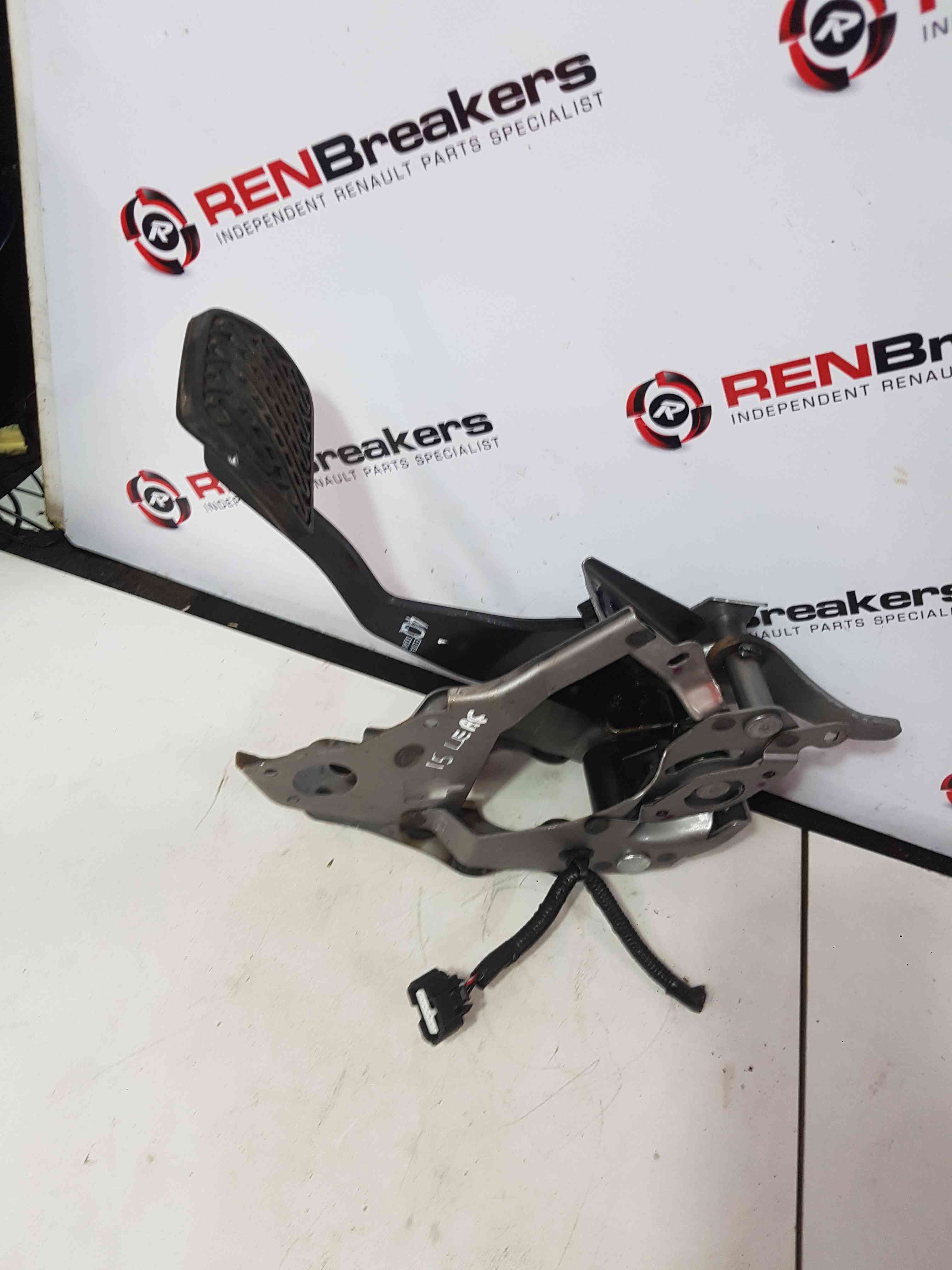 Thumb 5 Nissan Leaf 2010-2017 Brake Pedal Mechanism