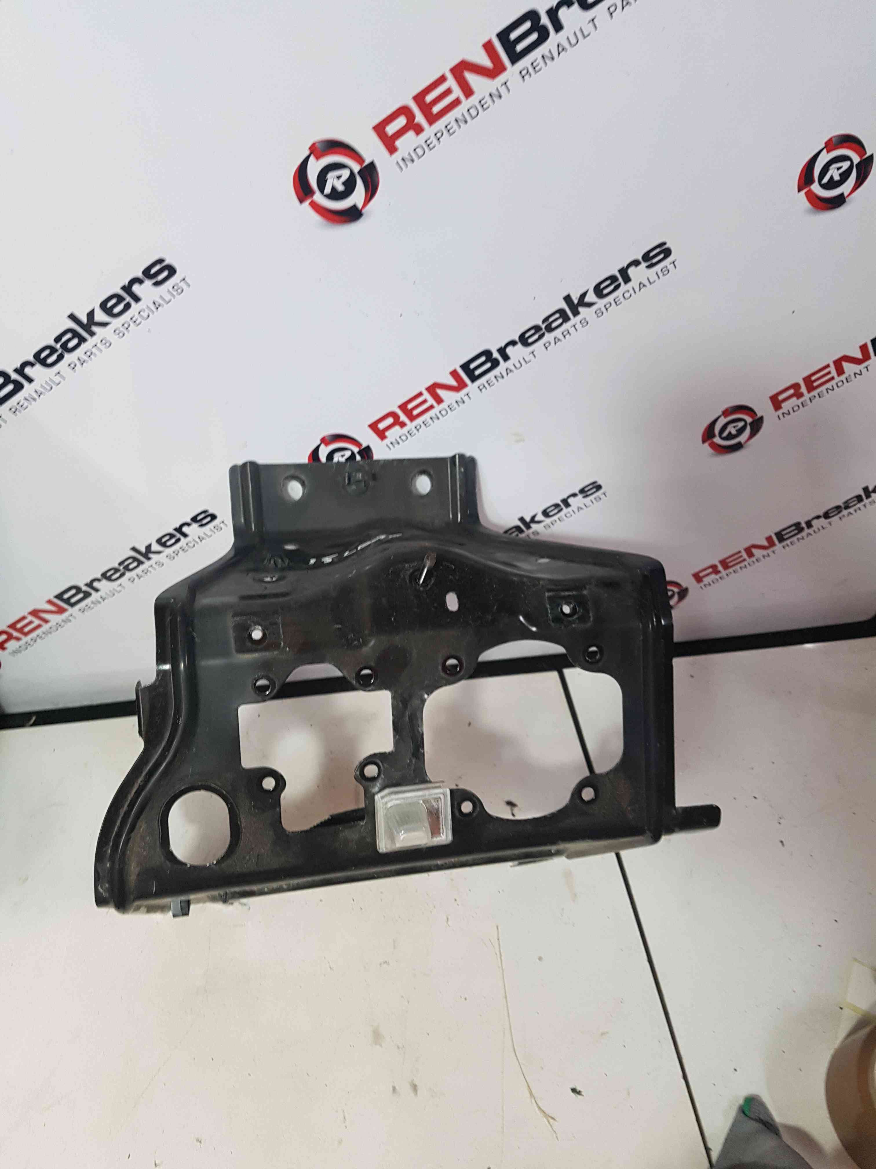 Thumb 3 Nissan Leaf 2010-2017 Charger Surround Cage