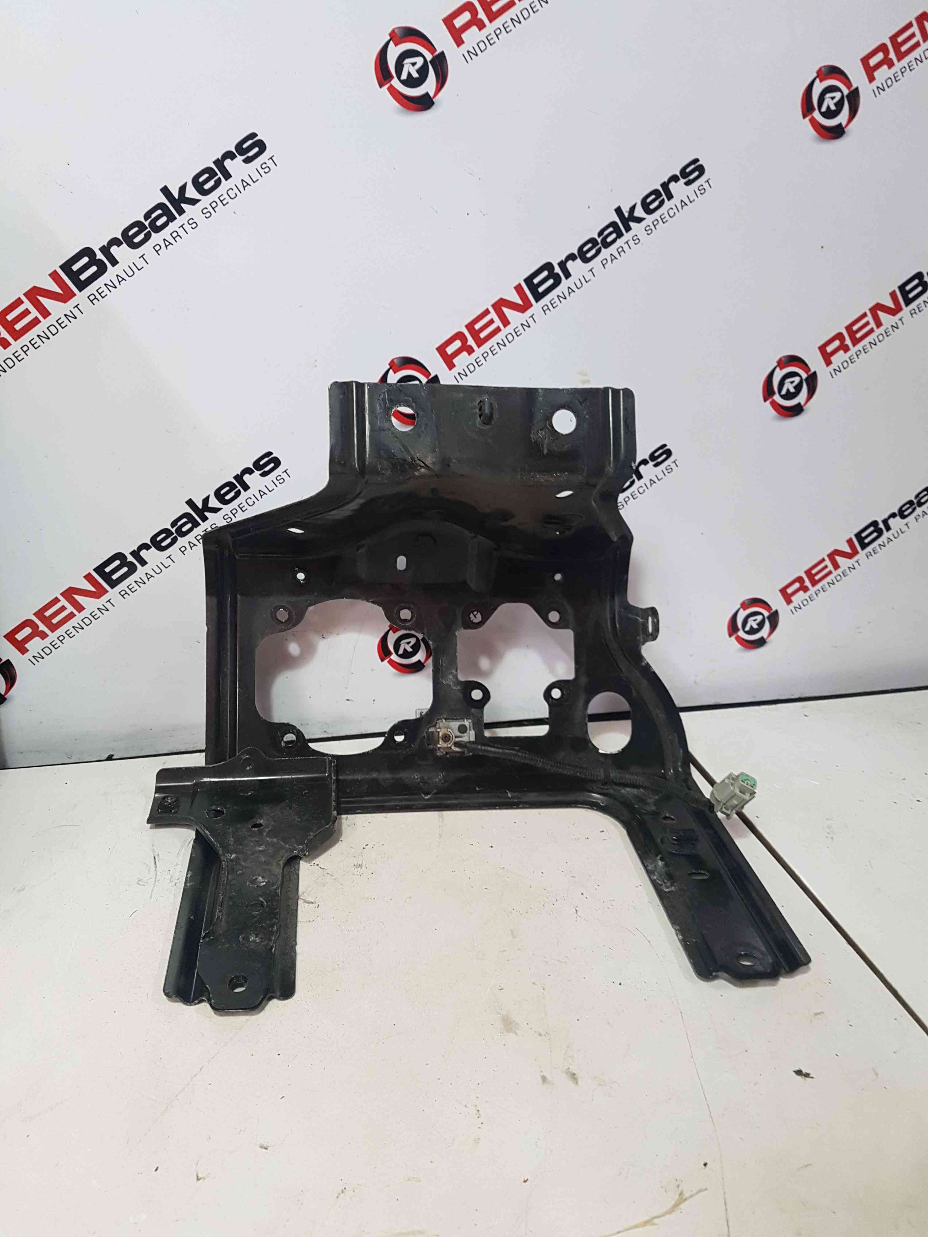 Thumb 5 Nissan Leaf 2010-2017 Charger Surround Cage