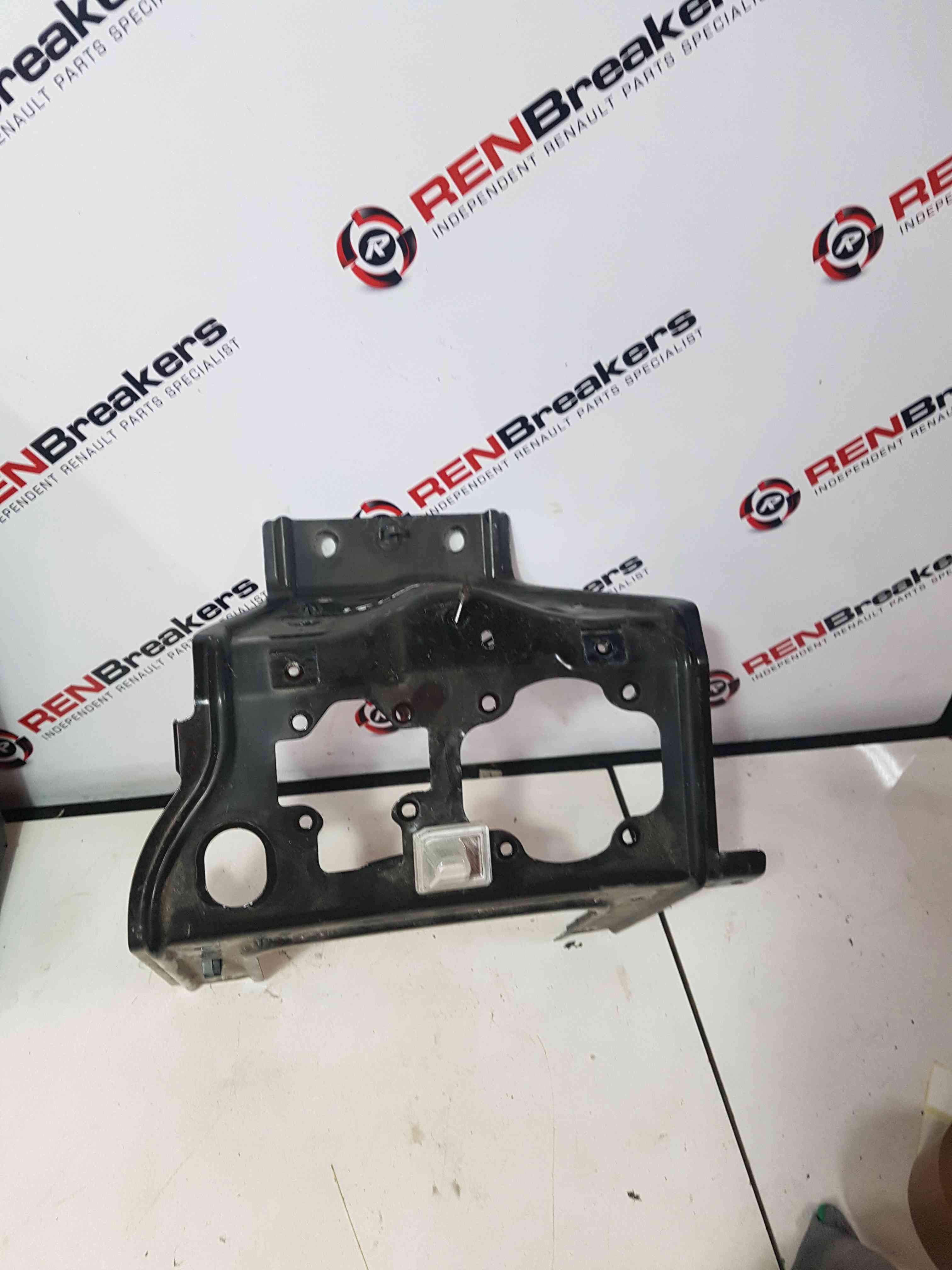 Thumb 7 Nissan Leaf 2010-2017 Charger Surround Cage