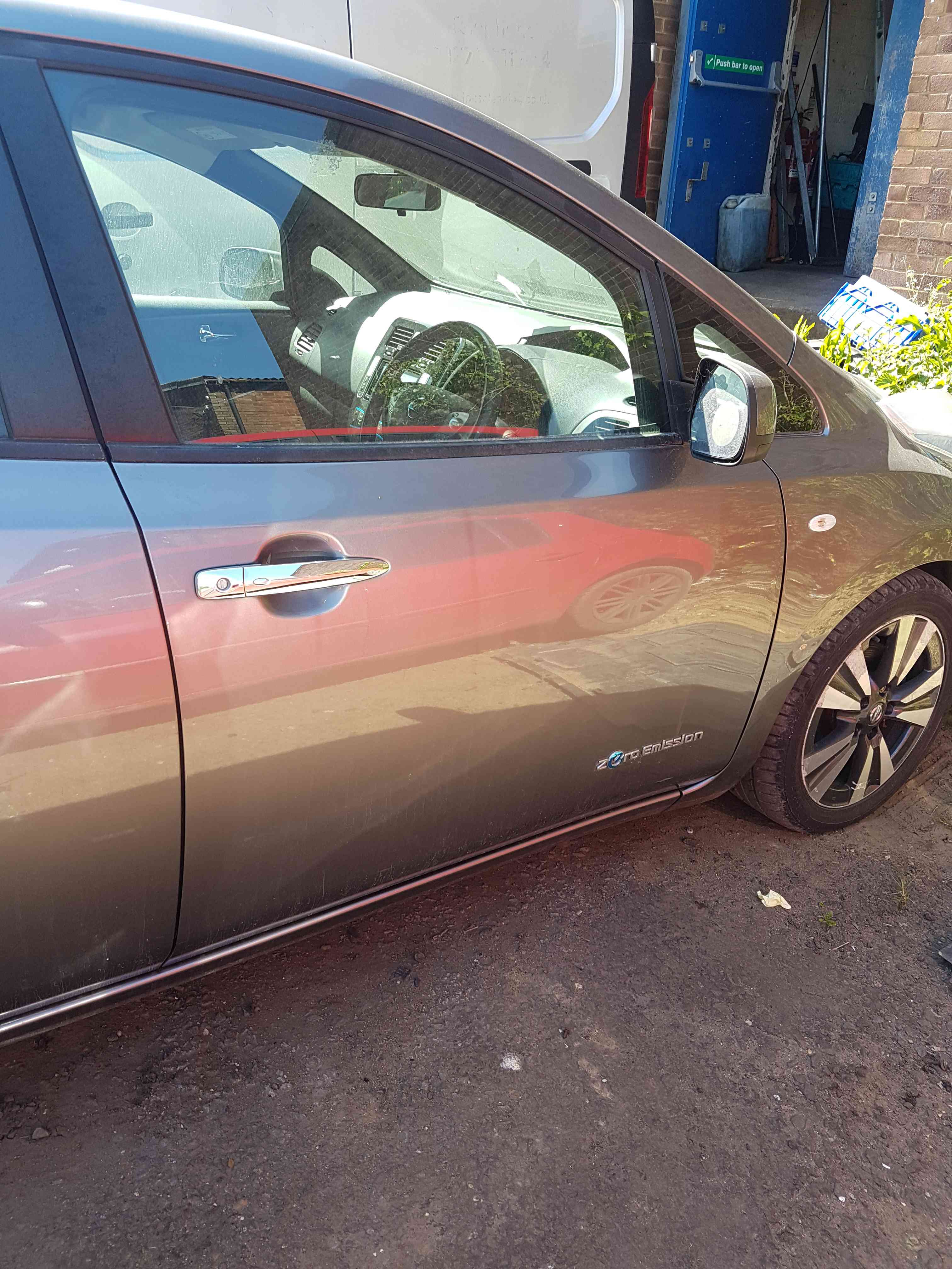 Thumb 5 Nissan Leaf 2010-2017 Drivers OSF Door Right KAD Grey Metallic Gunmetal Grey