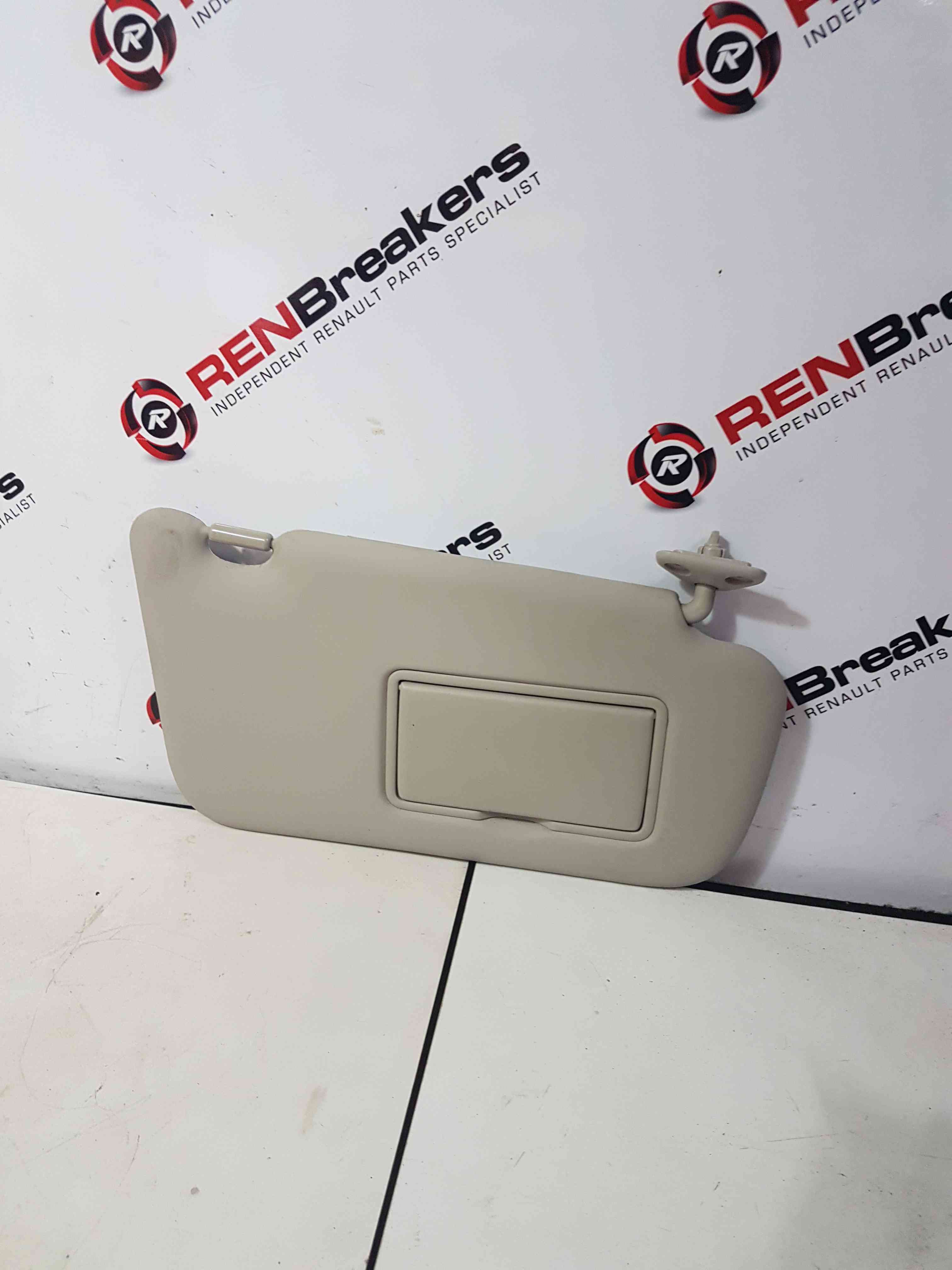 Thumb 4 Nissan Leaf 2010-2017 Drivers OSF Front SUN Visor