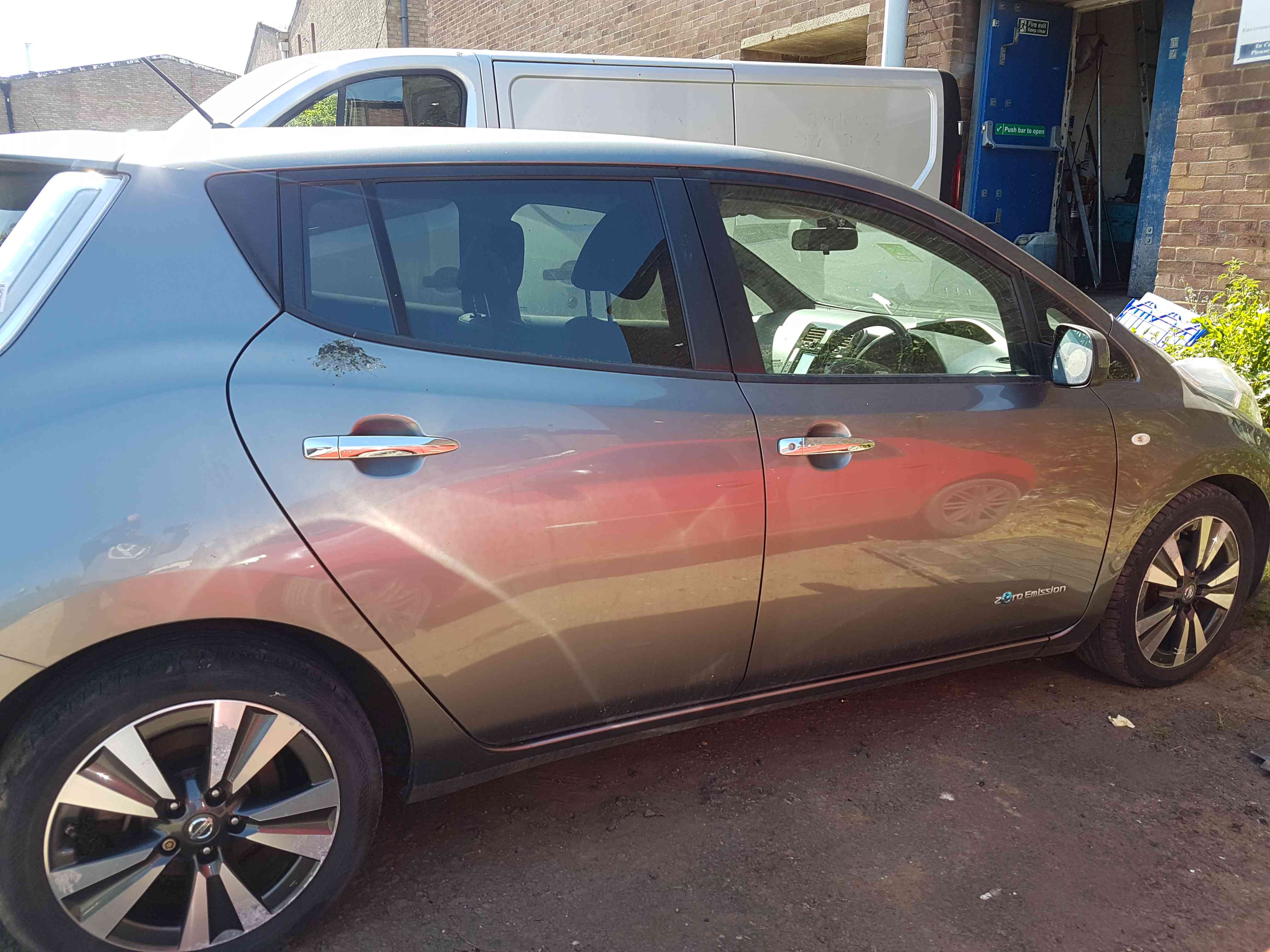 Thumb 3 Nissan Leaf 2010-2017 Drivers Rear Door OSR Kad Grey Metallic Gunmetal Grey