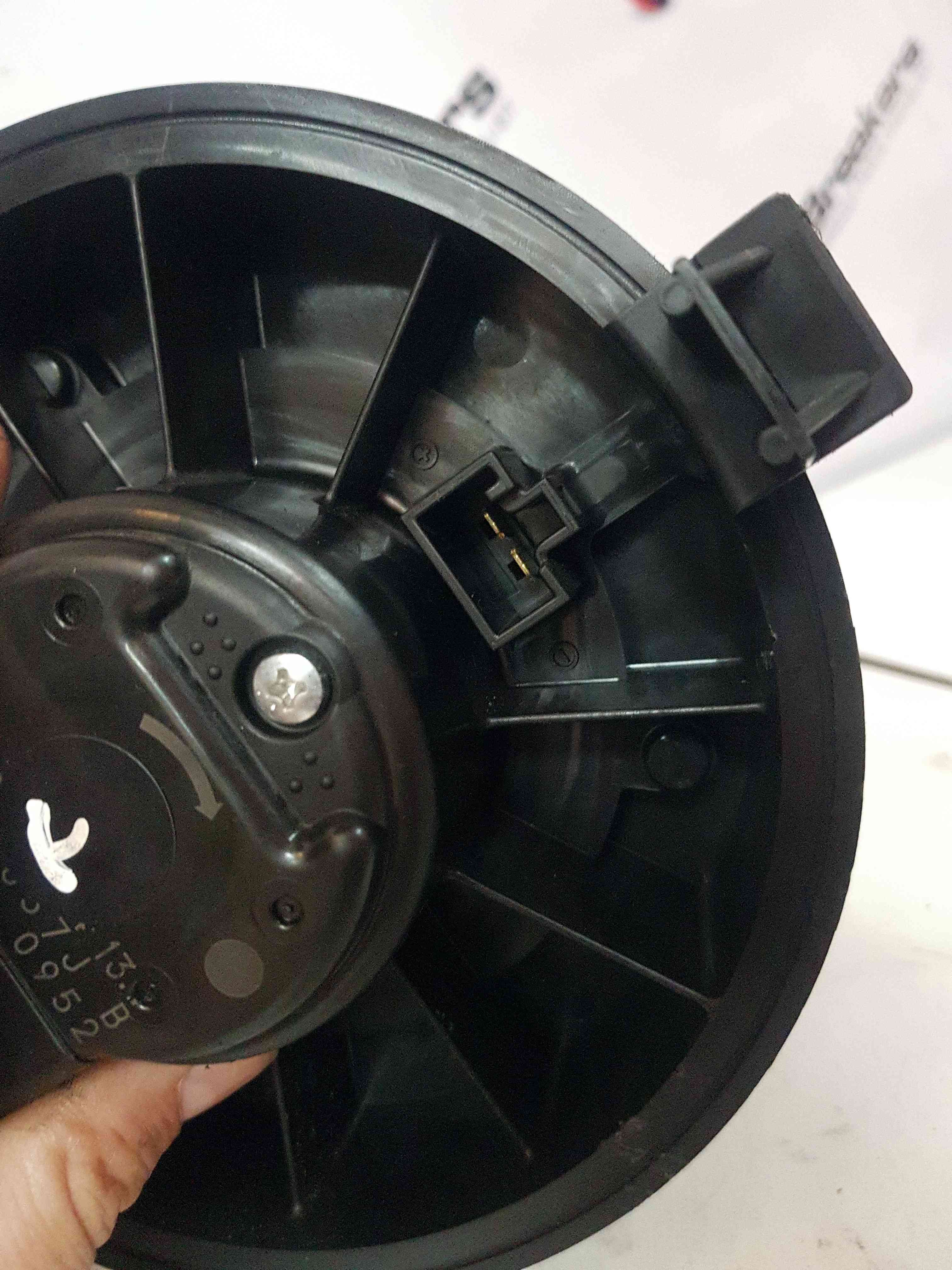Thumb 8 Nissan Leaf 2010-2017 Heater Motor