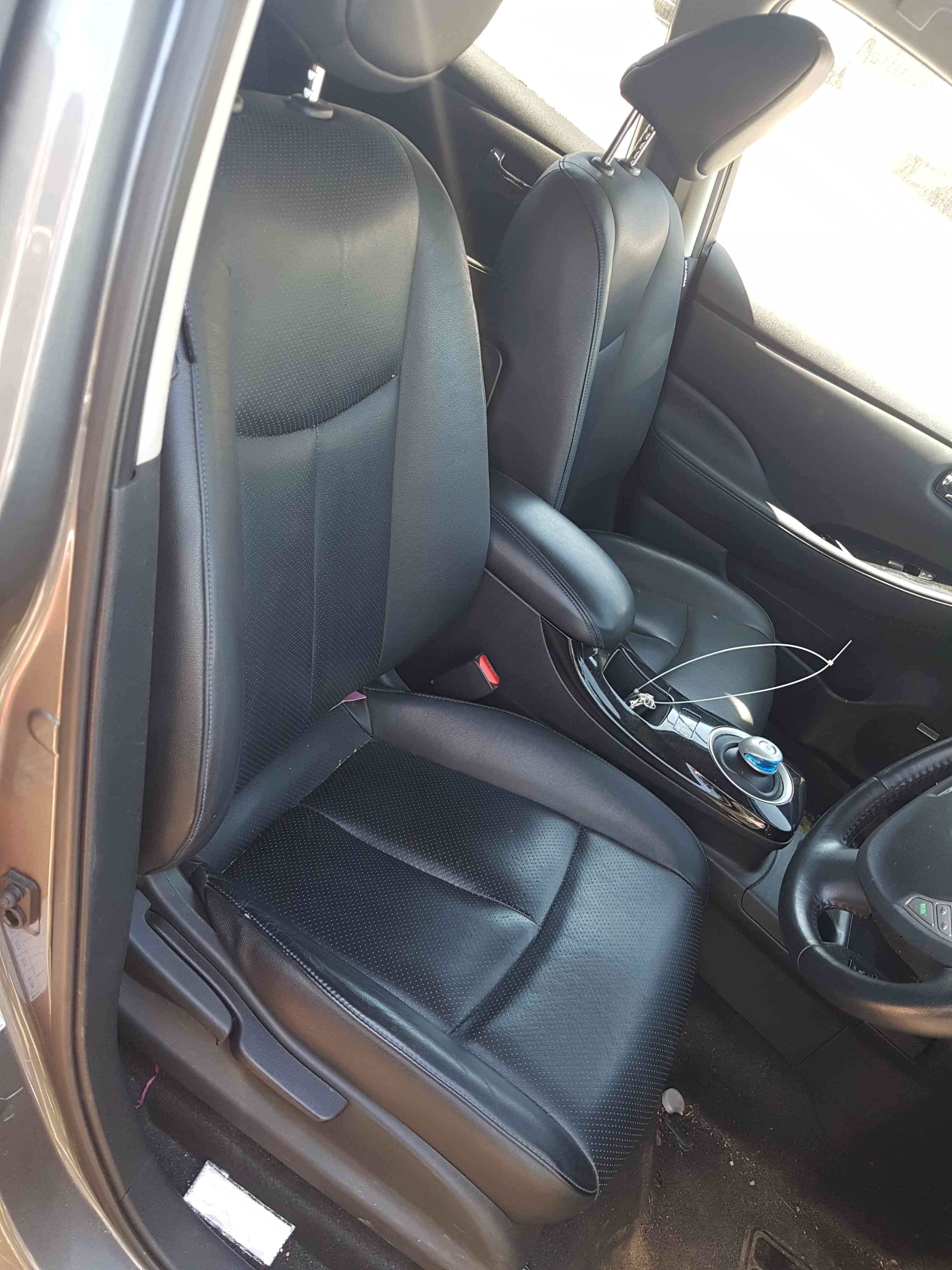 Thumb 2 Nissan Leaf 2010-2017 Leather Interioir Seats Front Rear Heated Driver Passenger