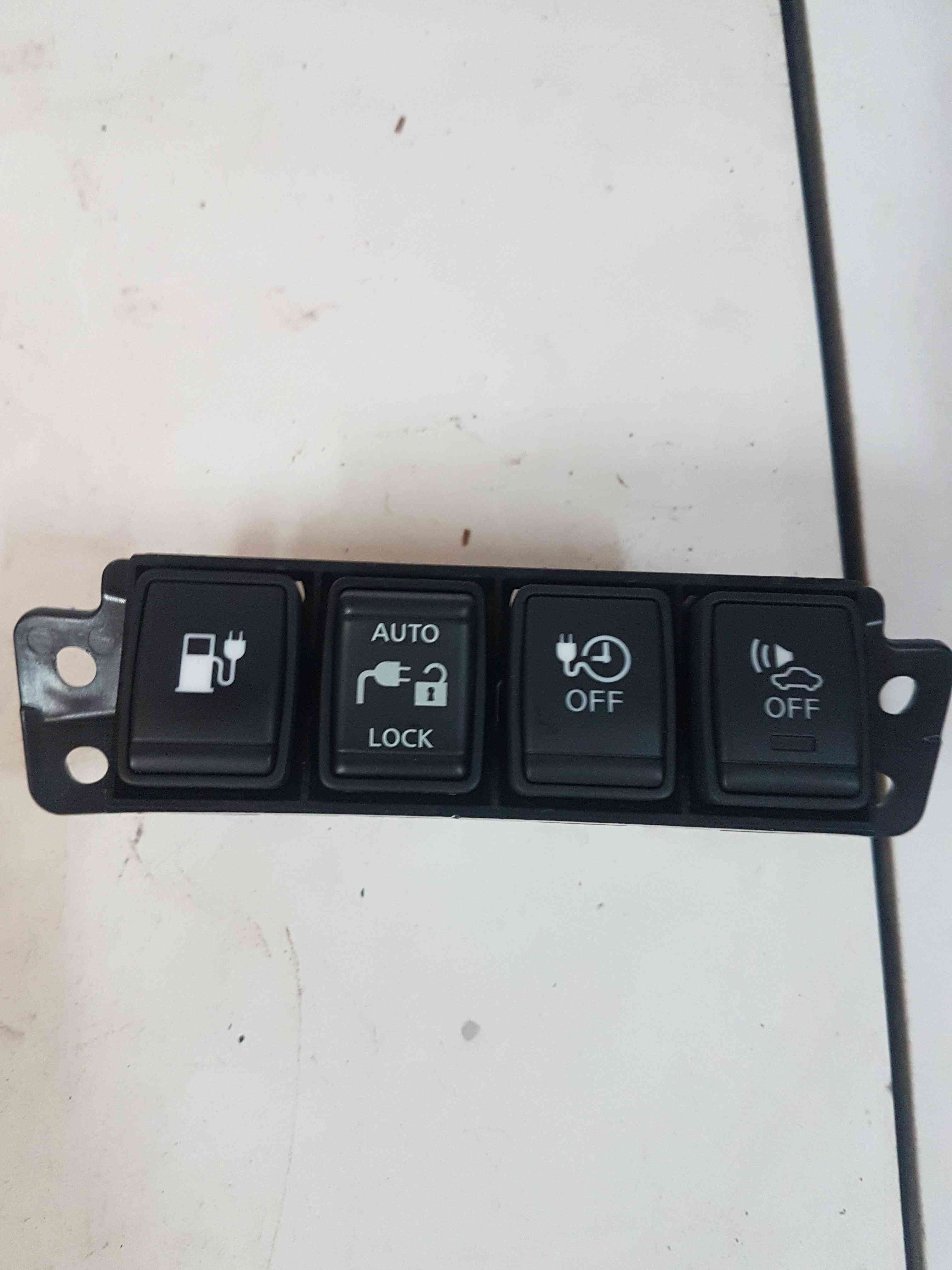 Thumb 2 Nissan Leaf 2010-2017 Lock Button Charge OFF Switch