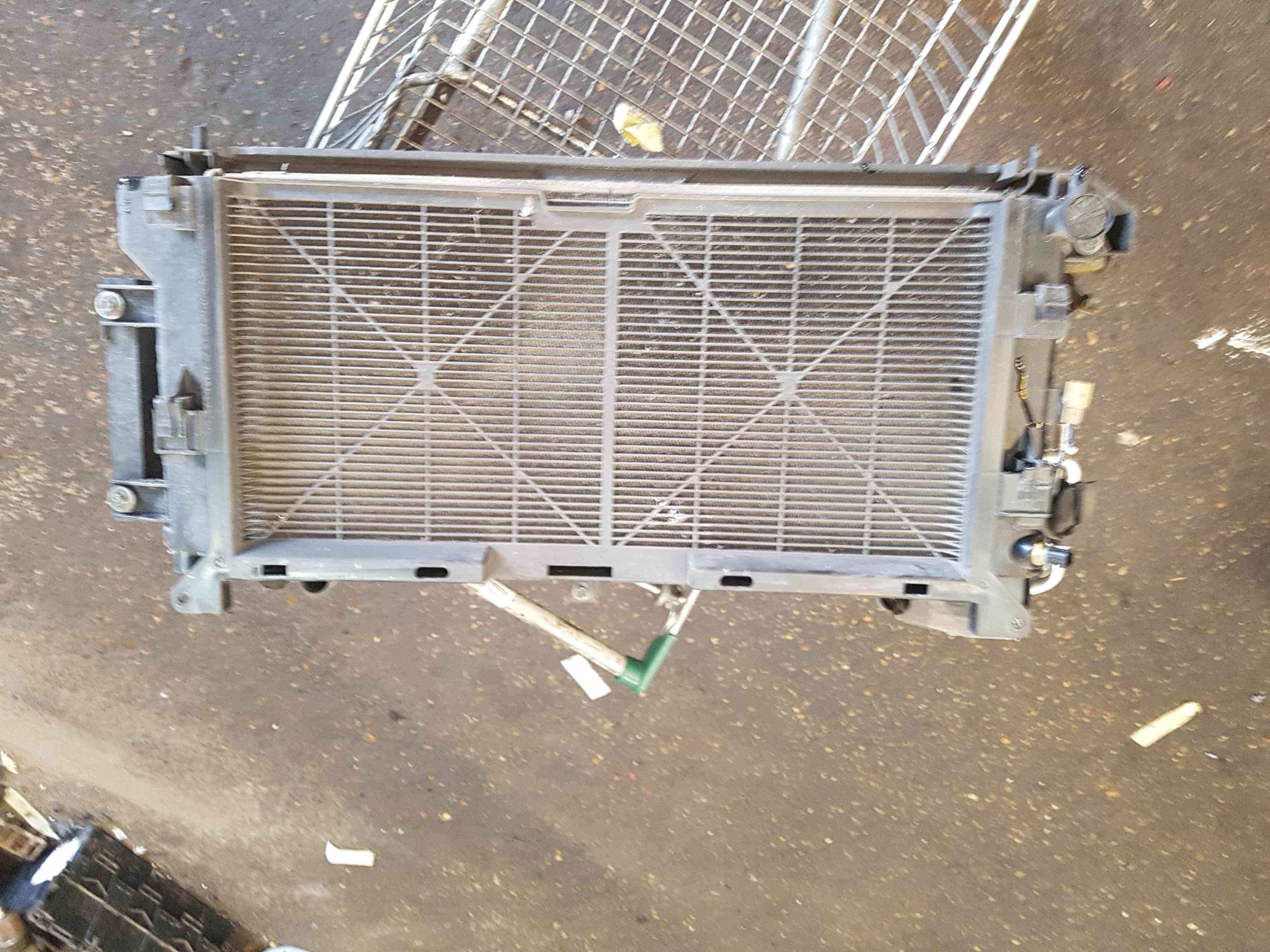 Thumb 2 Nissan Leaf 2010-2017 RAD Pack Radiator + FAN 214813nl1b