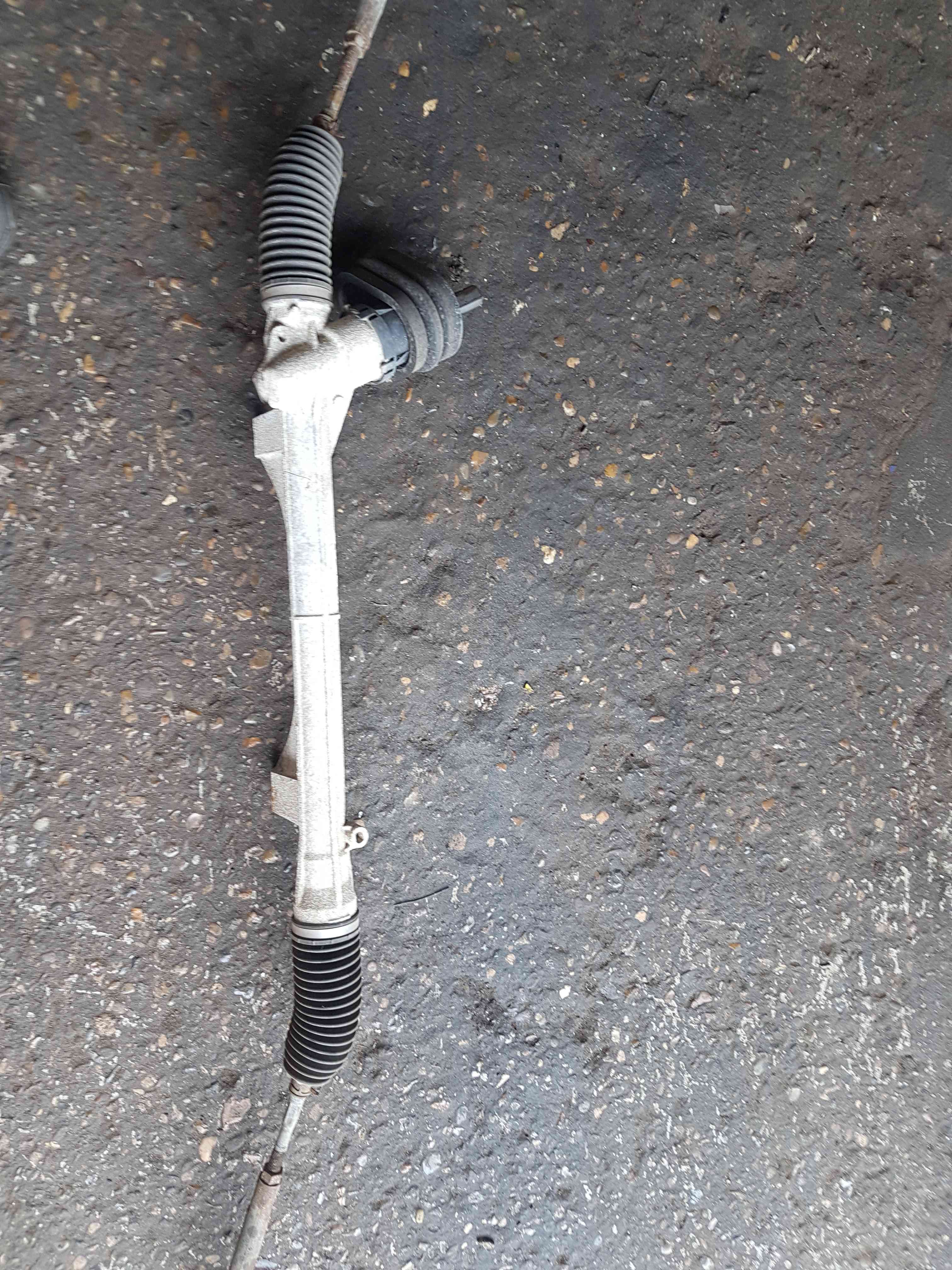 Thumb 4 Nissan Leaf 2010-2017 Steering Rack