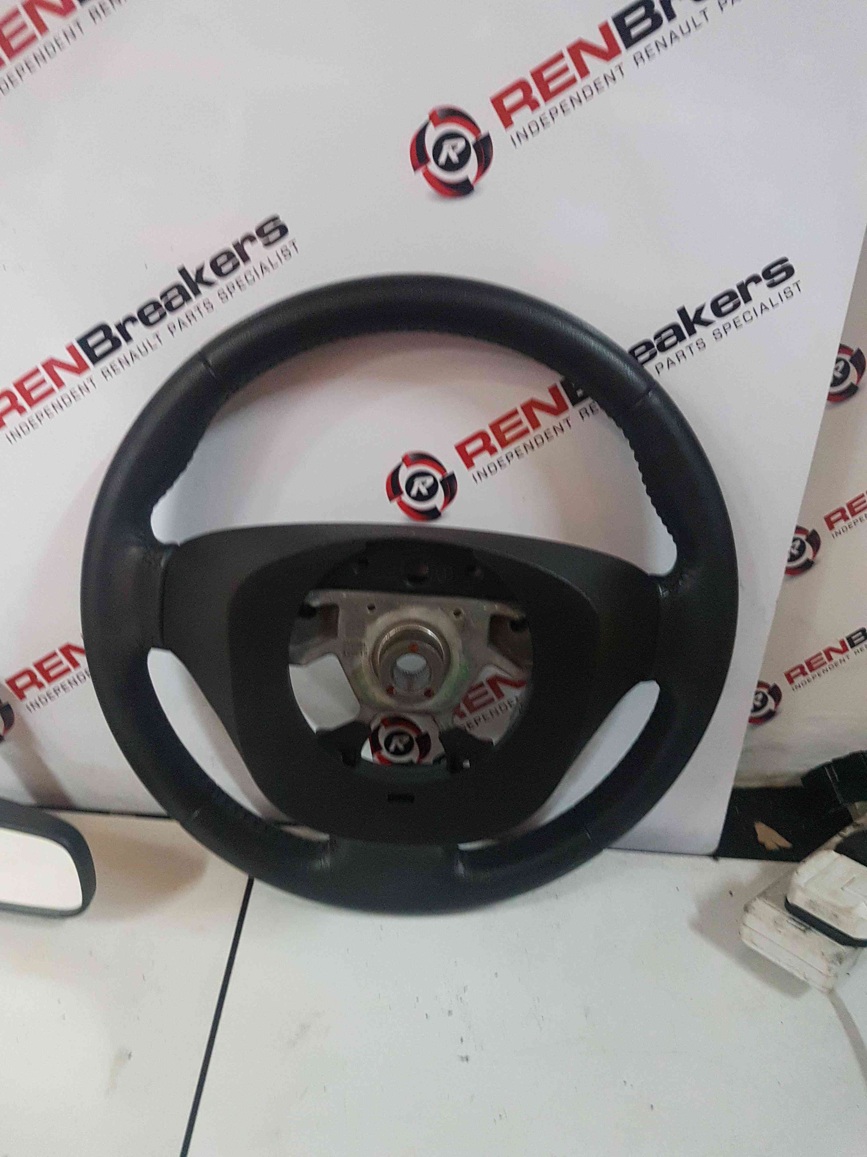 Thumb 4 Nissan Leaf 2010-2017 Steering Wheel