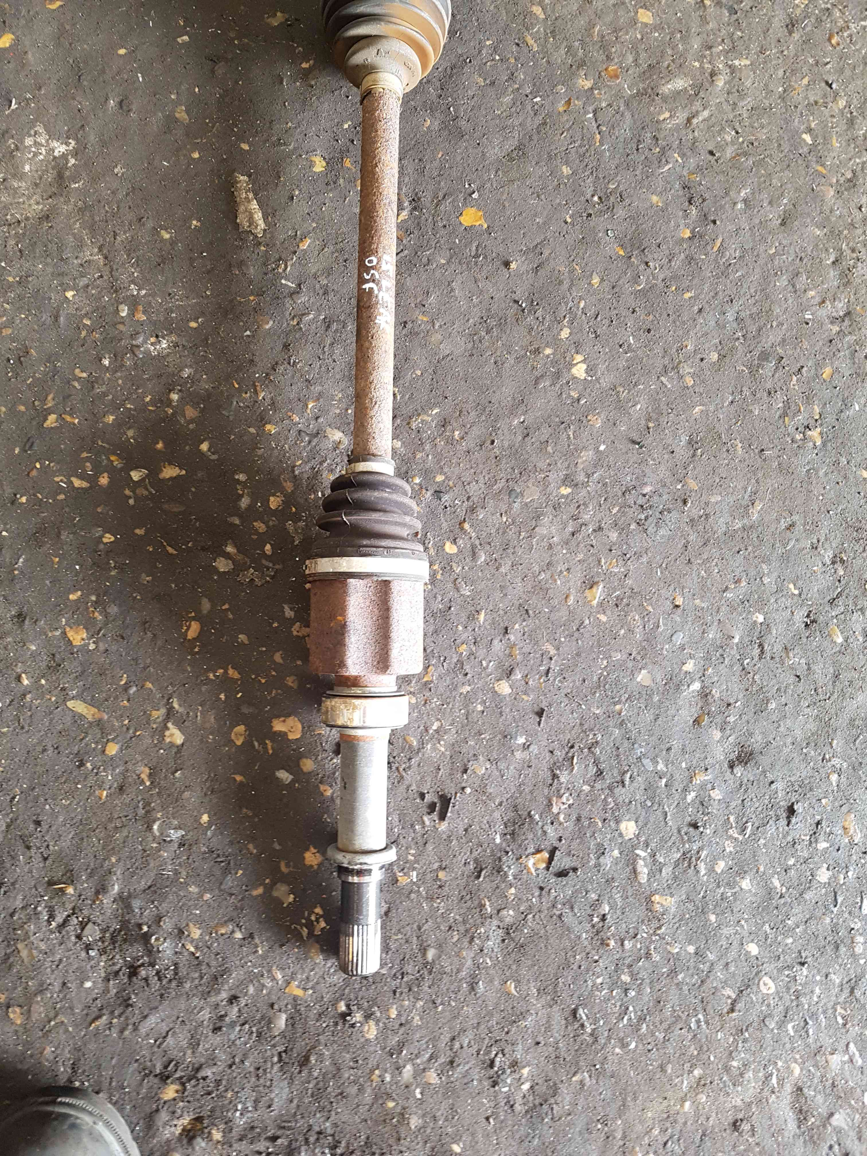 Thumb 5 Nissan Leaf ZE0 2010-2017 OSF Drivers Near Side Driveshaft 