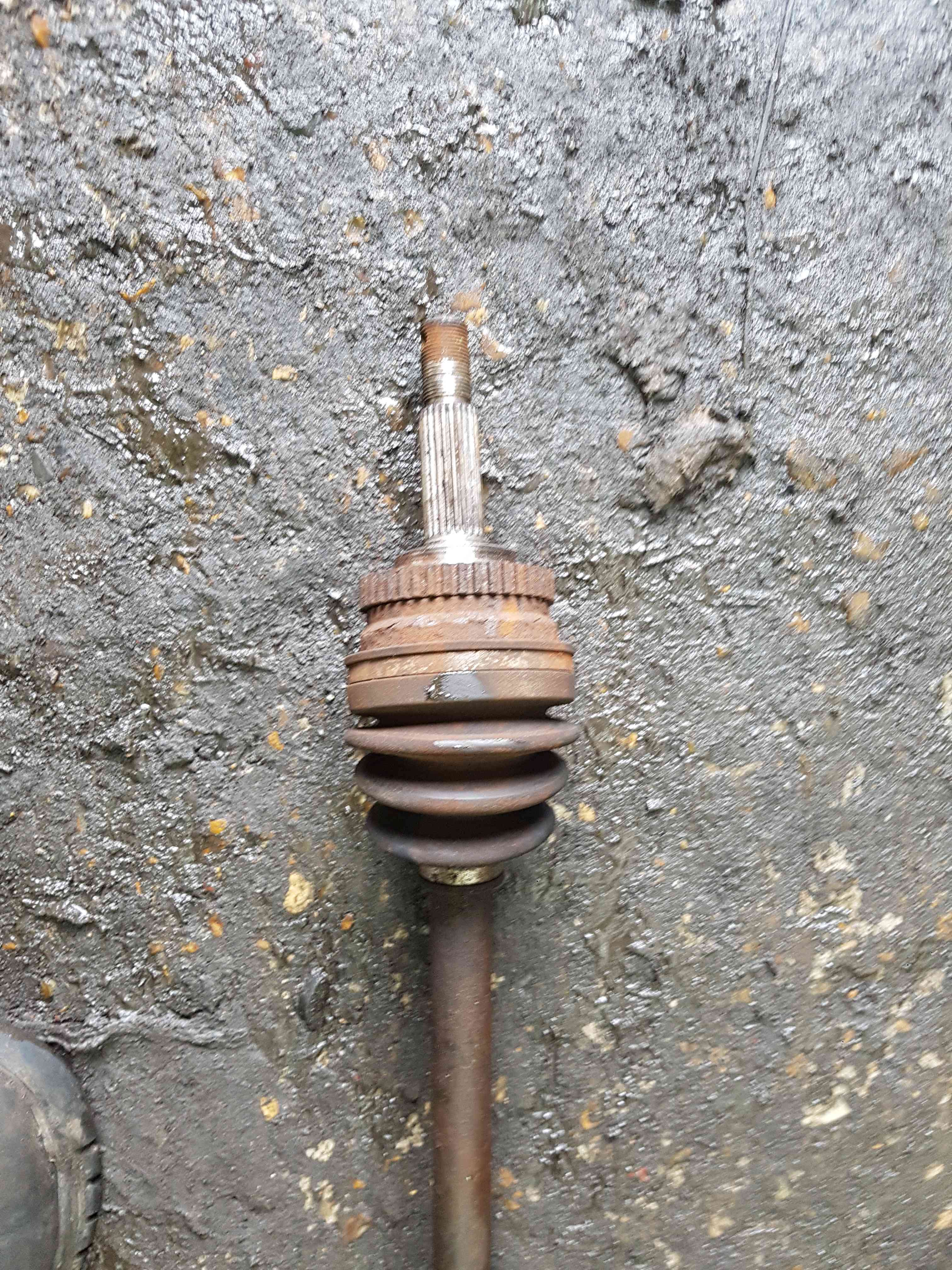 Thumb 4 Nissan Micra K11 1998-2002 1.0 Drivers OSF Front Driveshaft Automatic