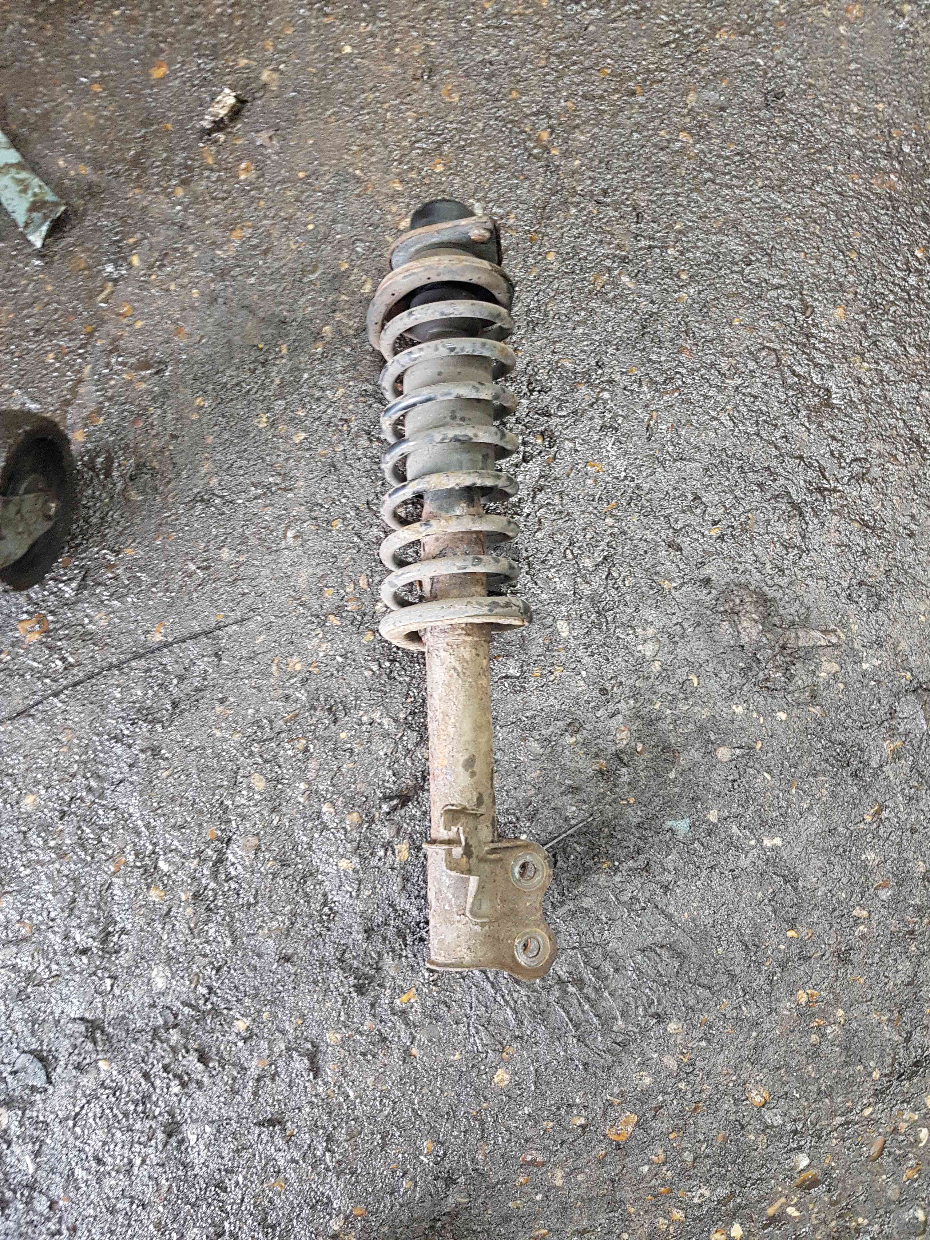 Thumb 2 Nissan Micra K11 1998-2002 1.0 Passenger NSF Front Spring Shock