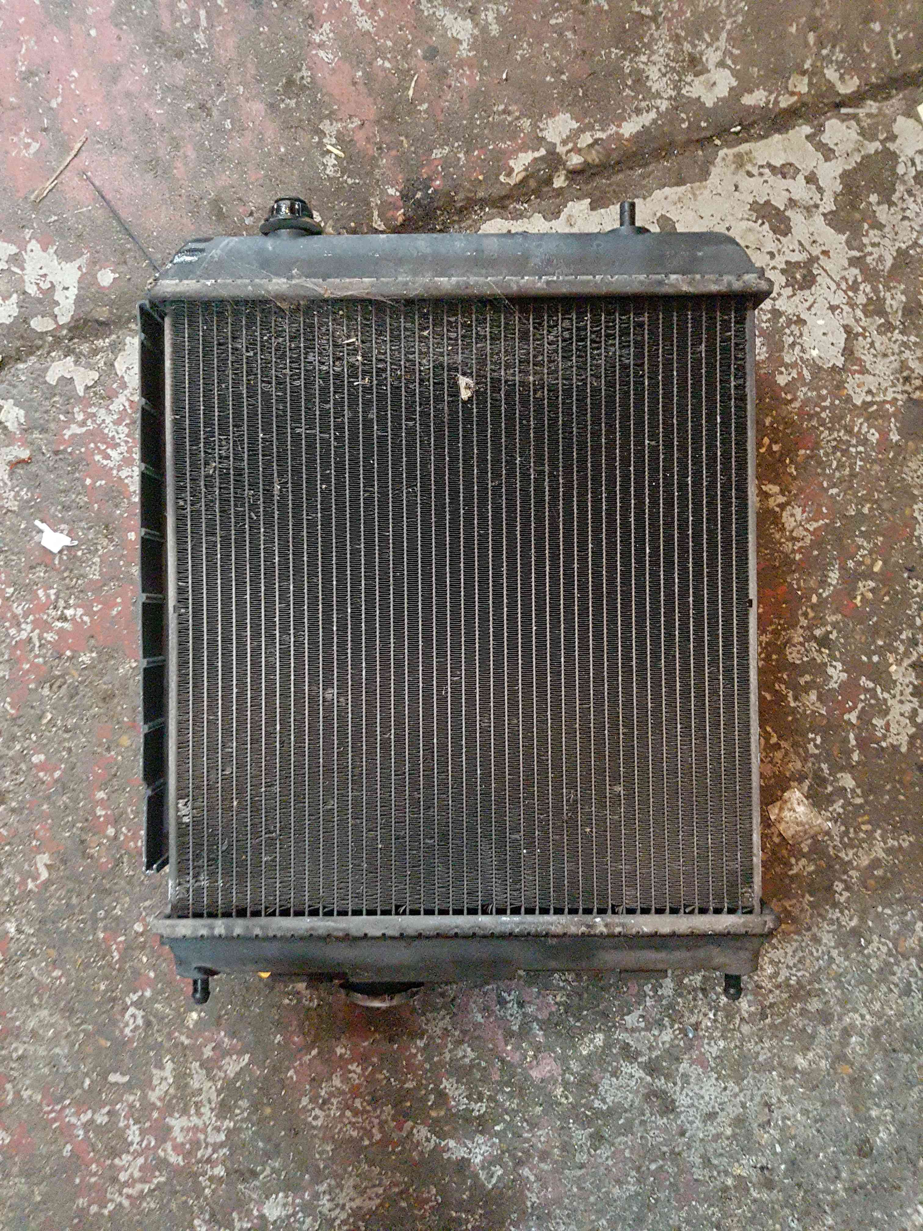 Thumb 4 Nissan Micra K11 1998-2002 1.0 Petrol Radiator RAD Pack + FAN