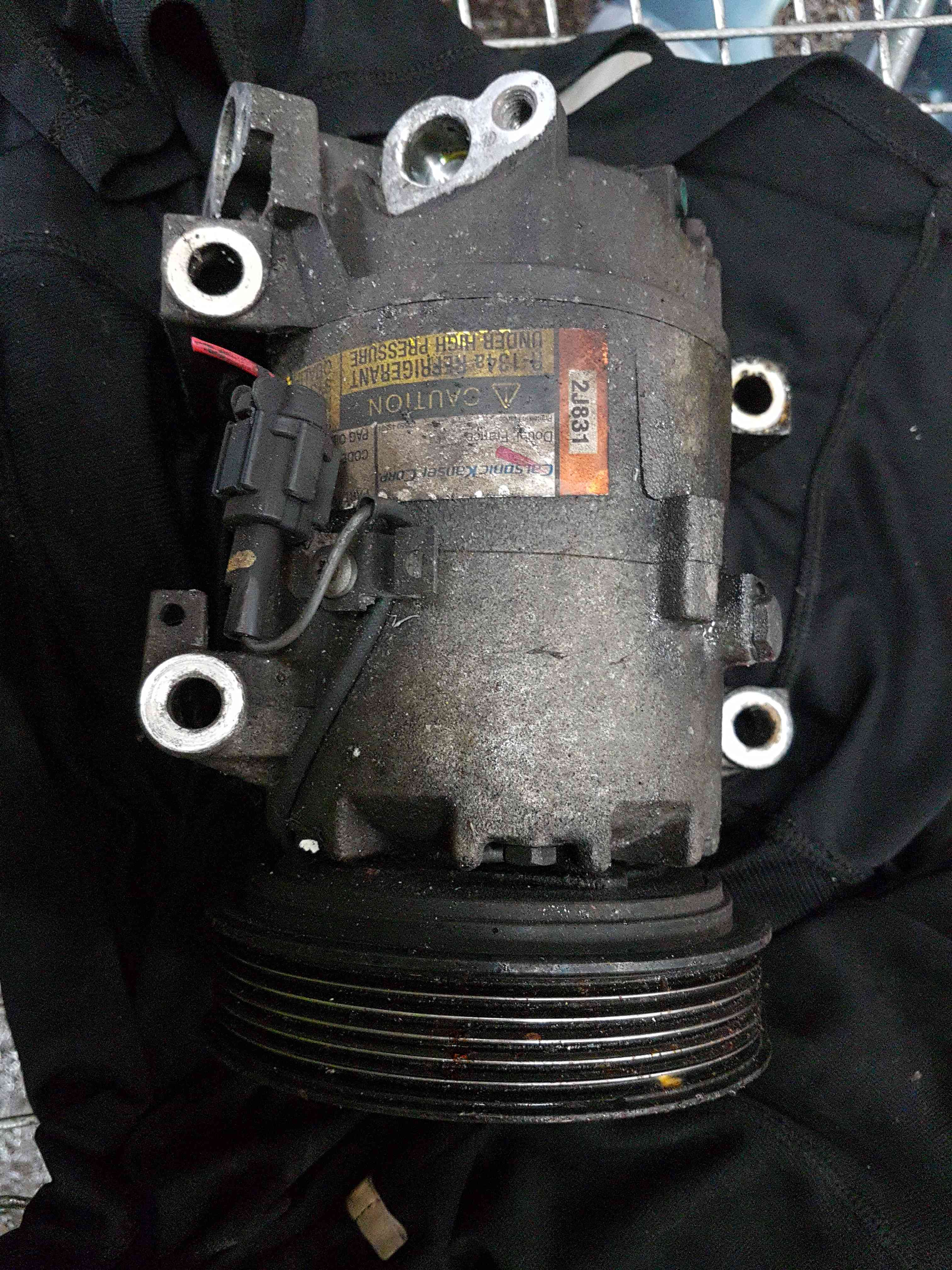 Thumb 2 Nissan Micra K11 1998-2002 Aircon Pump Compressor Unit 