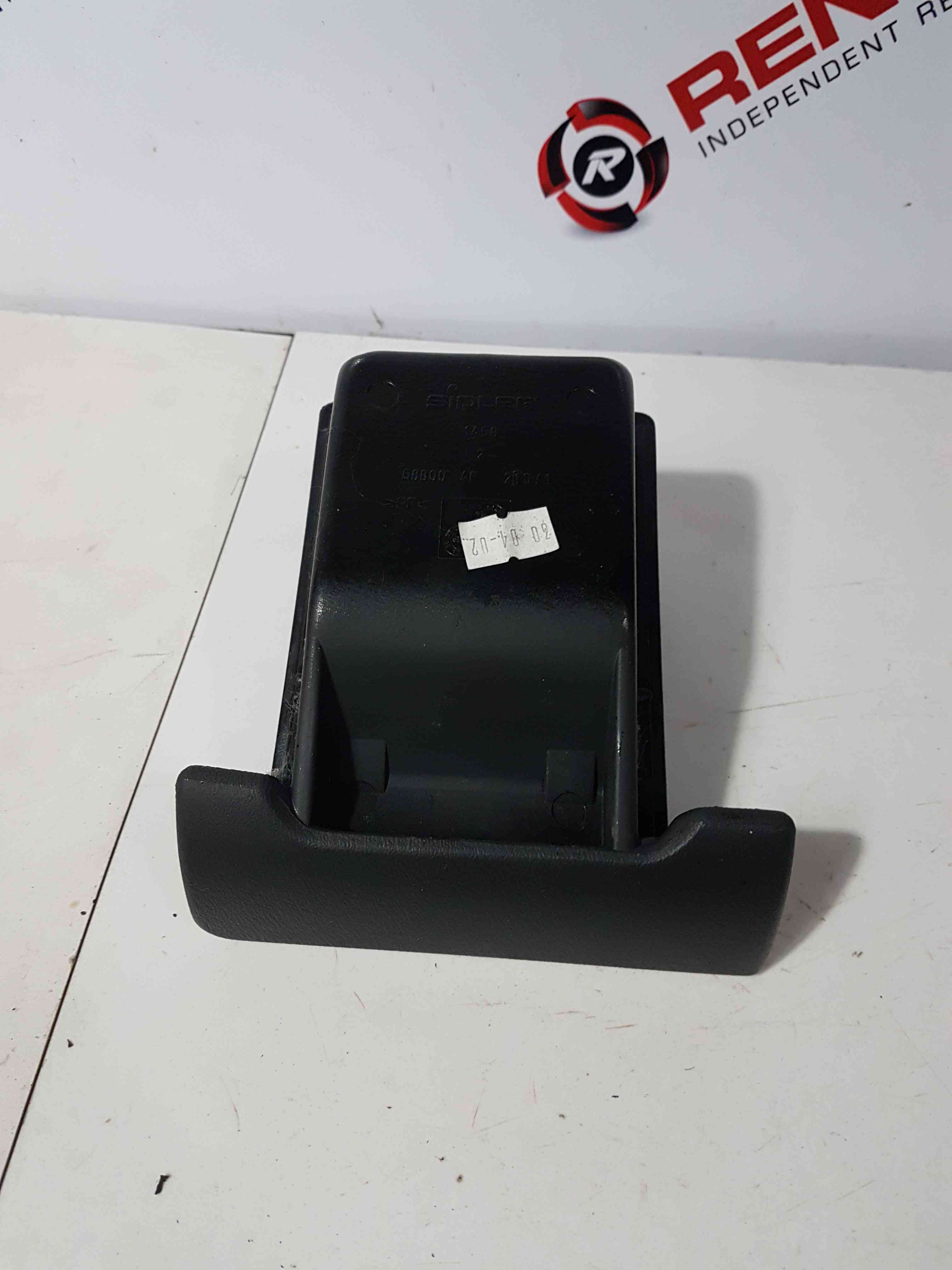 Thumb 5 Nissan Micra K11 1998-2002 Ashtray Compartment