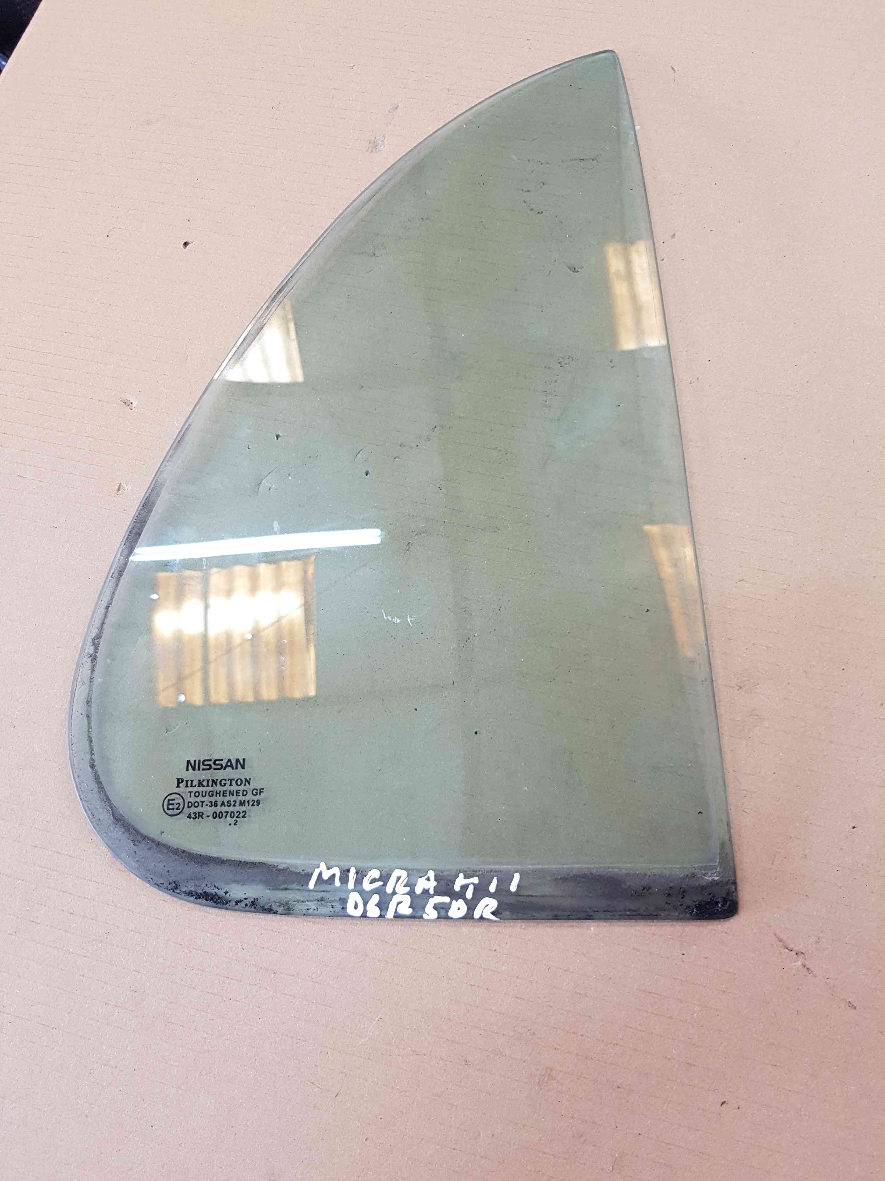 Thumb 2 Nissan Micra K11 1998-2002 Drivers OSR Rear Small Quarter Window Glass 5Dr