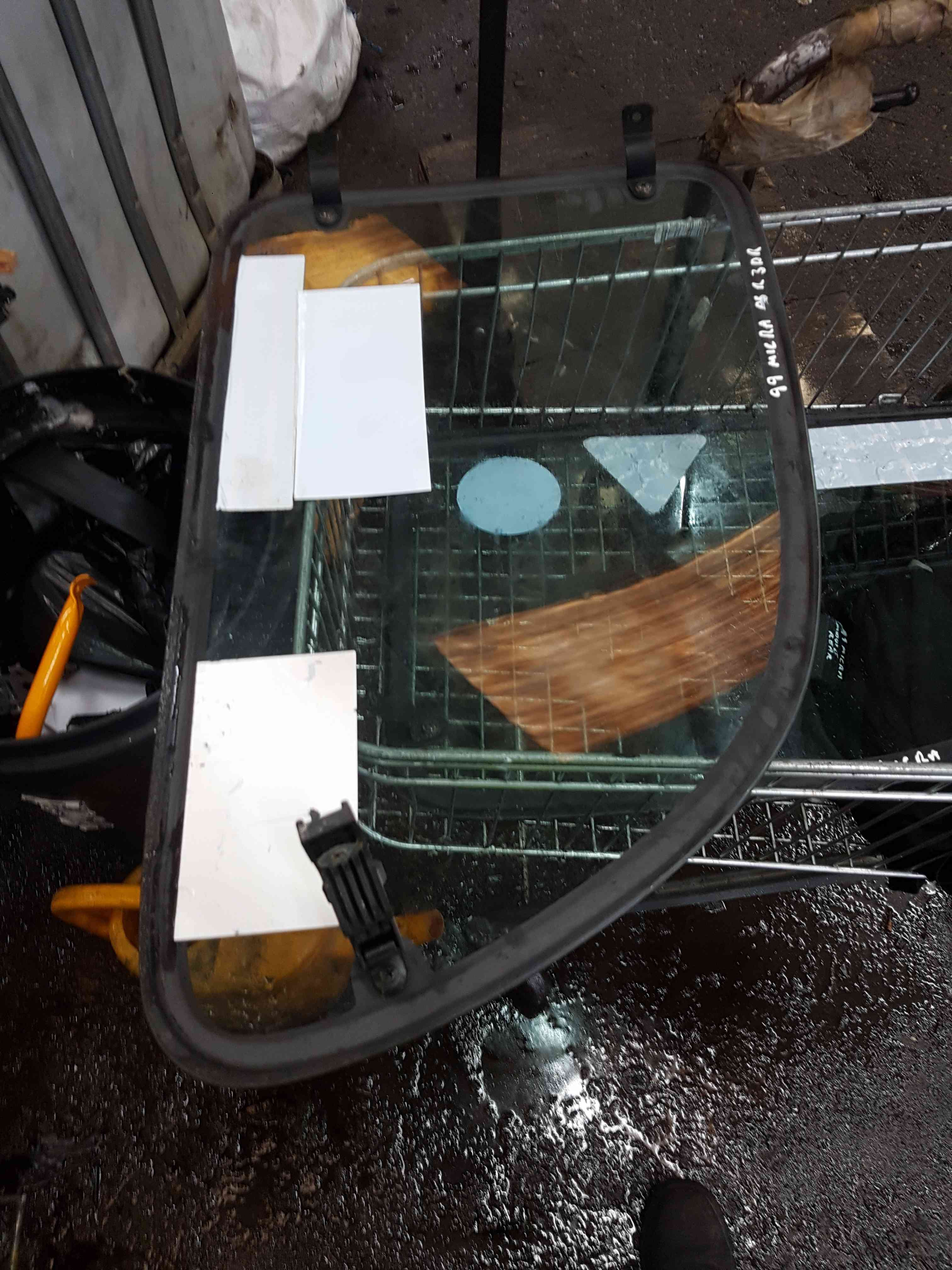 Thumb 4 Nissan Micra K11 1998-2002 Drivers OSR Rear Window Glass 3dr