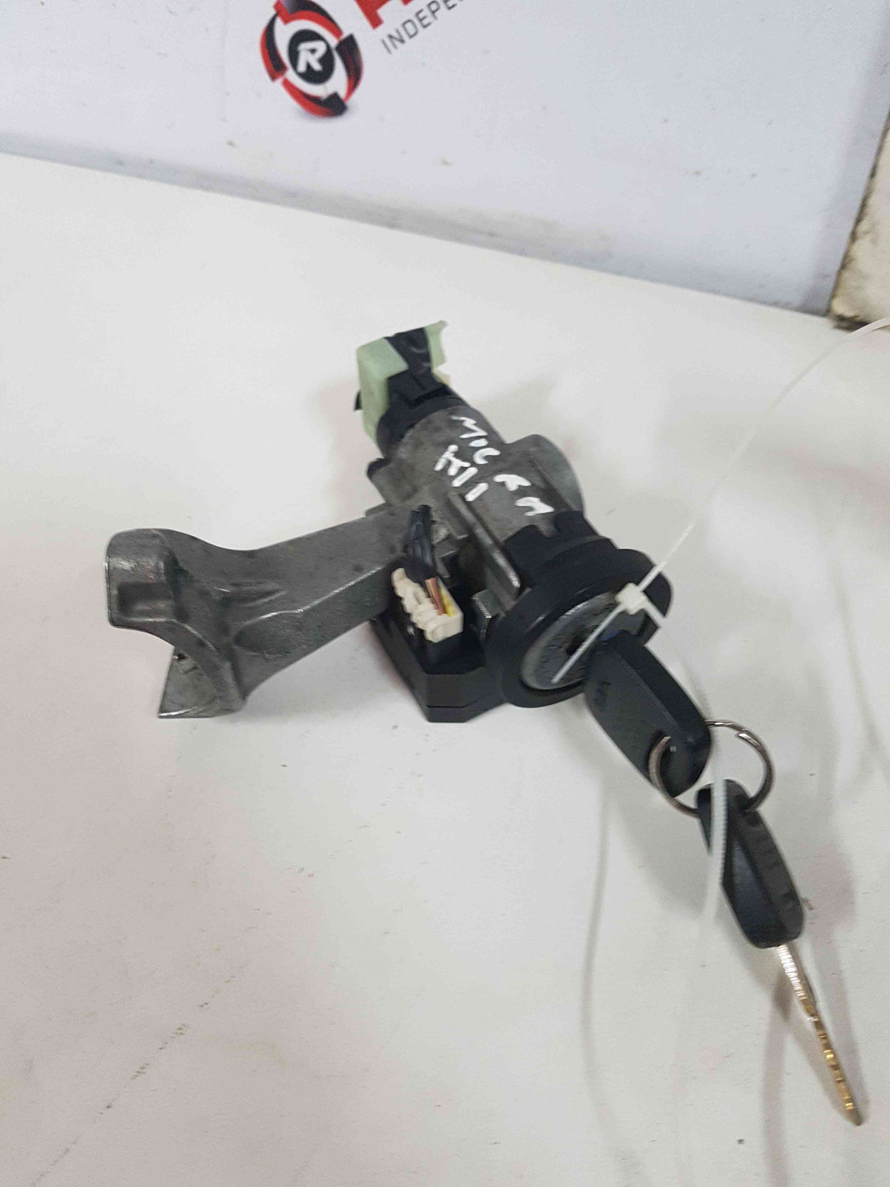 Thumb 6 Nissan Micra K11 1998-2002 Ignition Barrel + 2 Keys 28590C9902