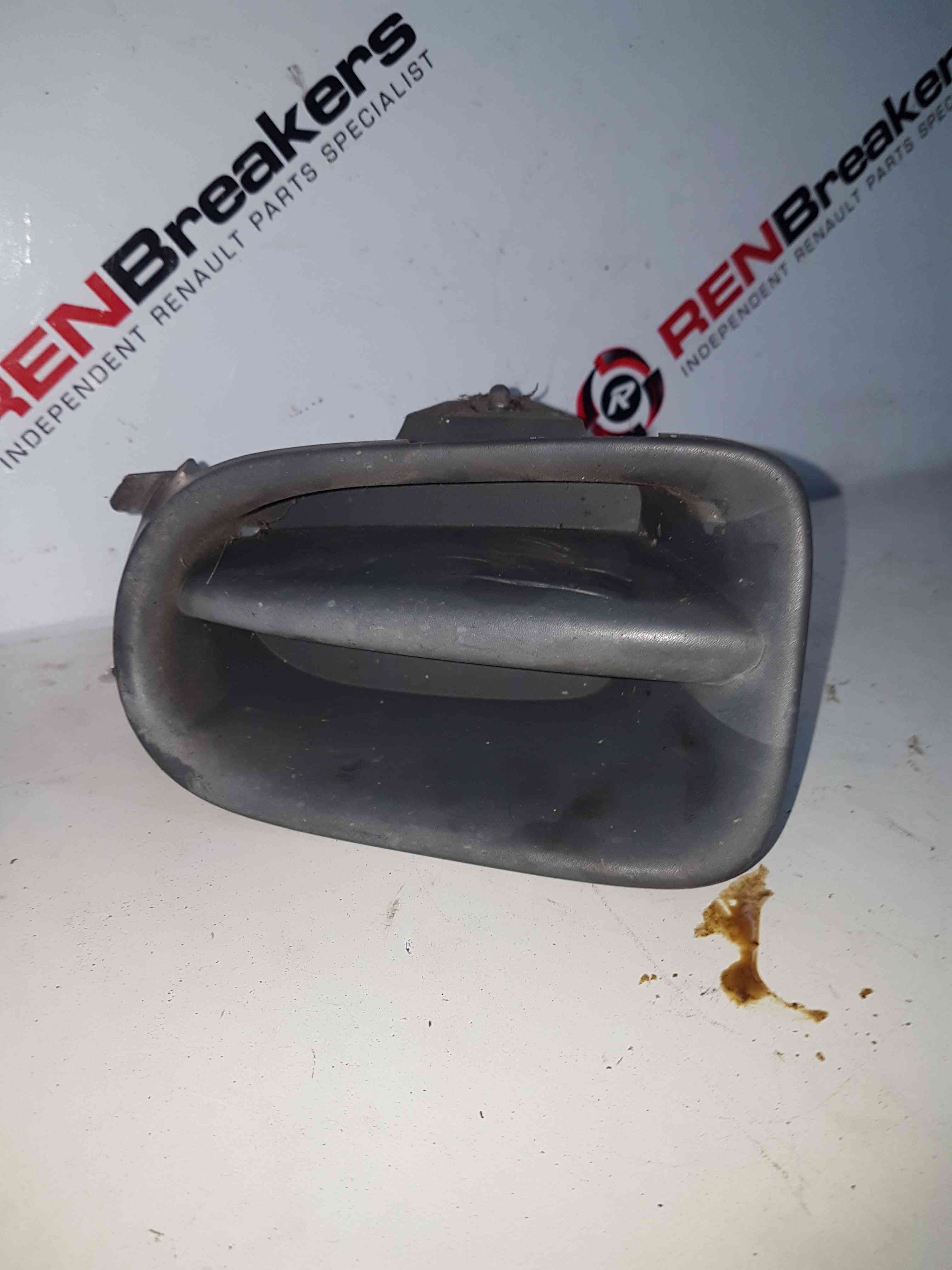 Thumb 6 Nissan Micra K11 1998-2002 Passenger NSF Bumper Grill 622571f500