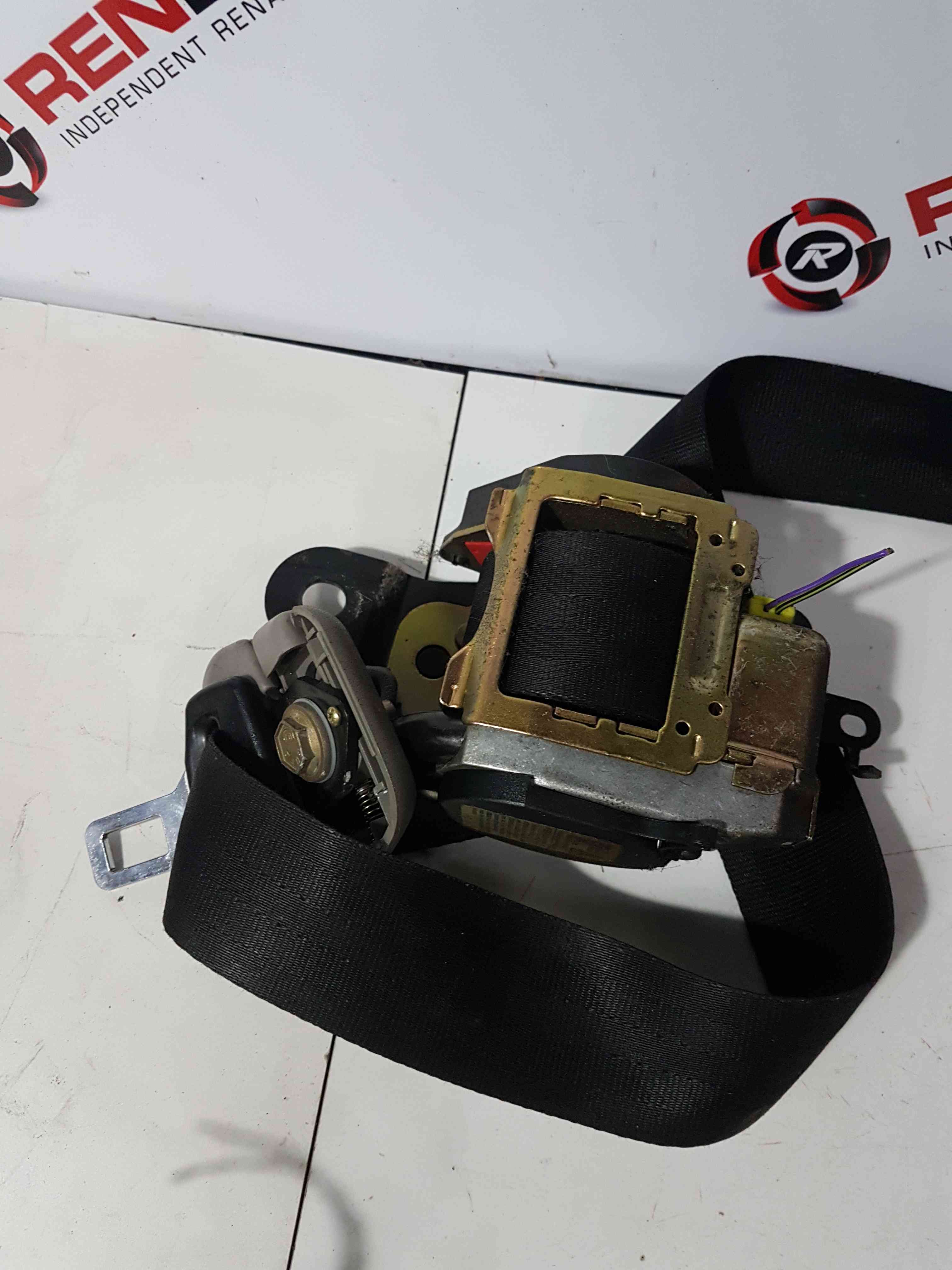 Thumb 6 Nissan Micra K11 1998-2002 Passenger NSF Front Seat Belt 3Dr