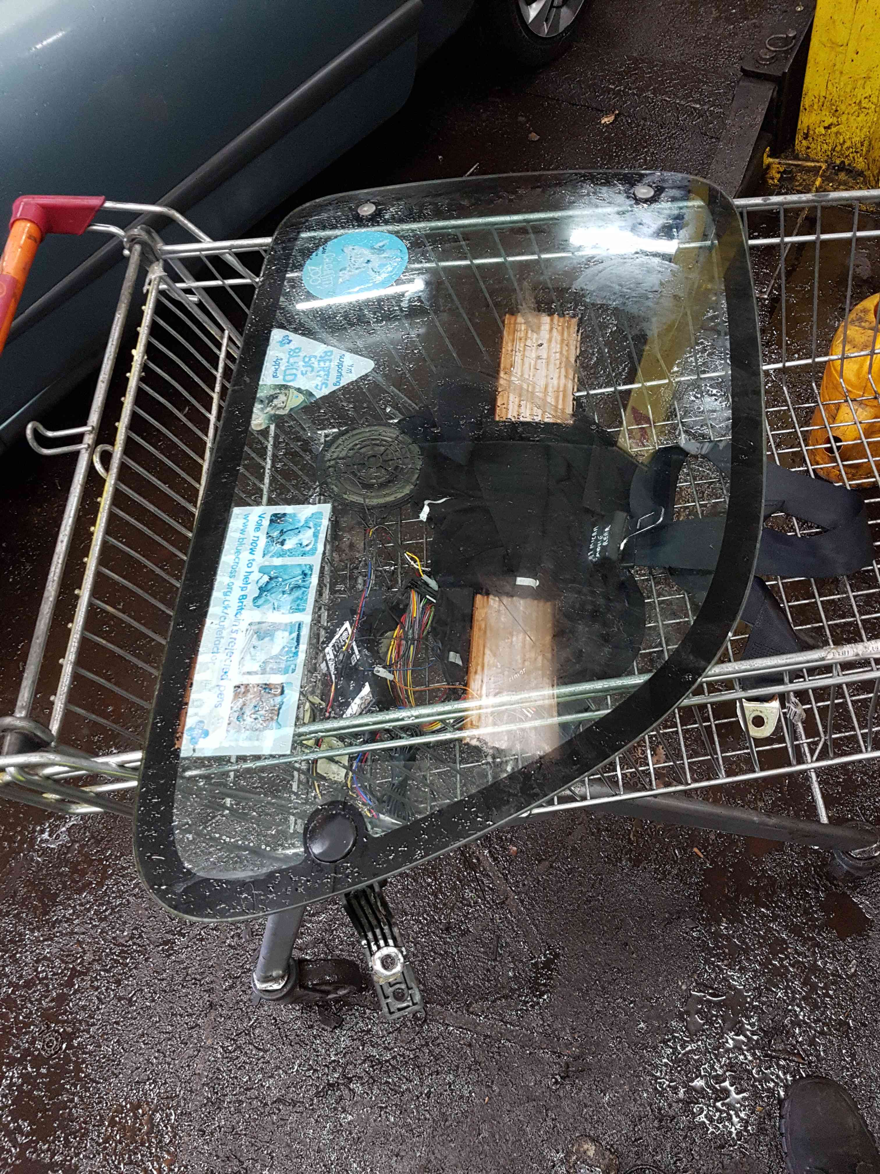 Thumb 3 Nissan Micra K11 1998-2002 Passenger NSR Rear Window Glass 3dr