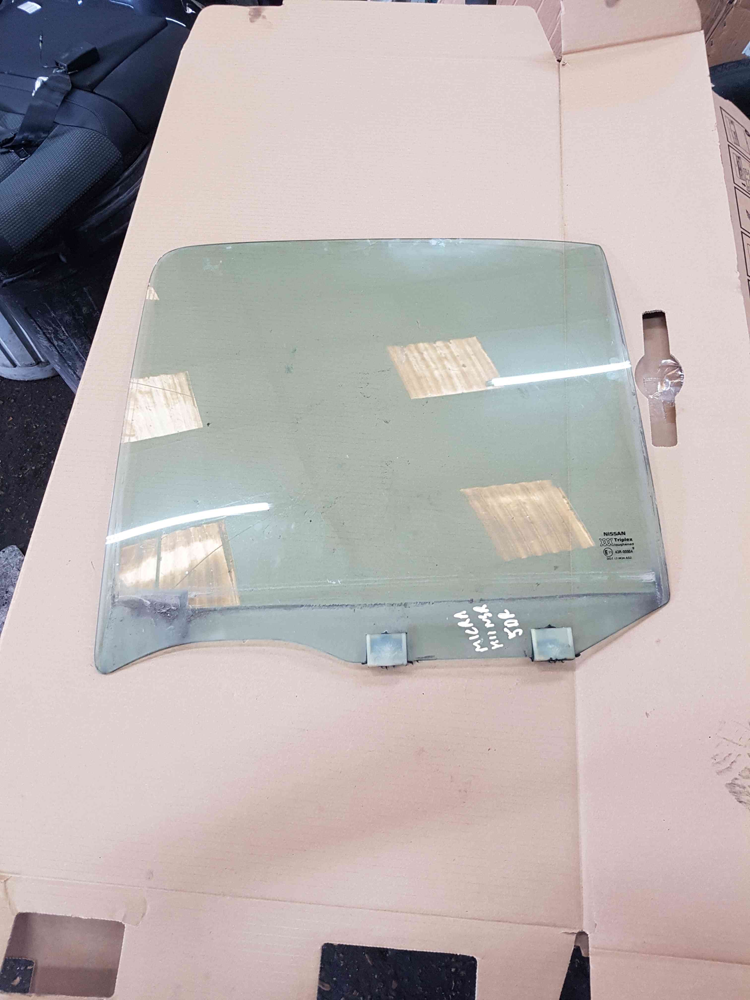 Thumb 3 Nissan Micra K11 1998-2002 Passenger NSR Rear Window Glass 5Dr