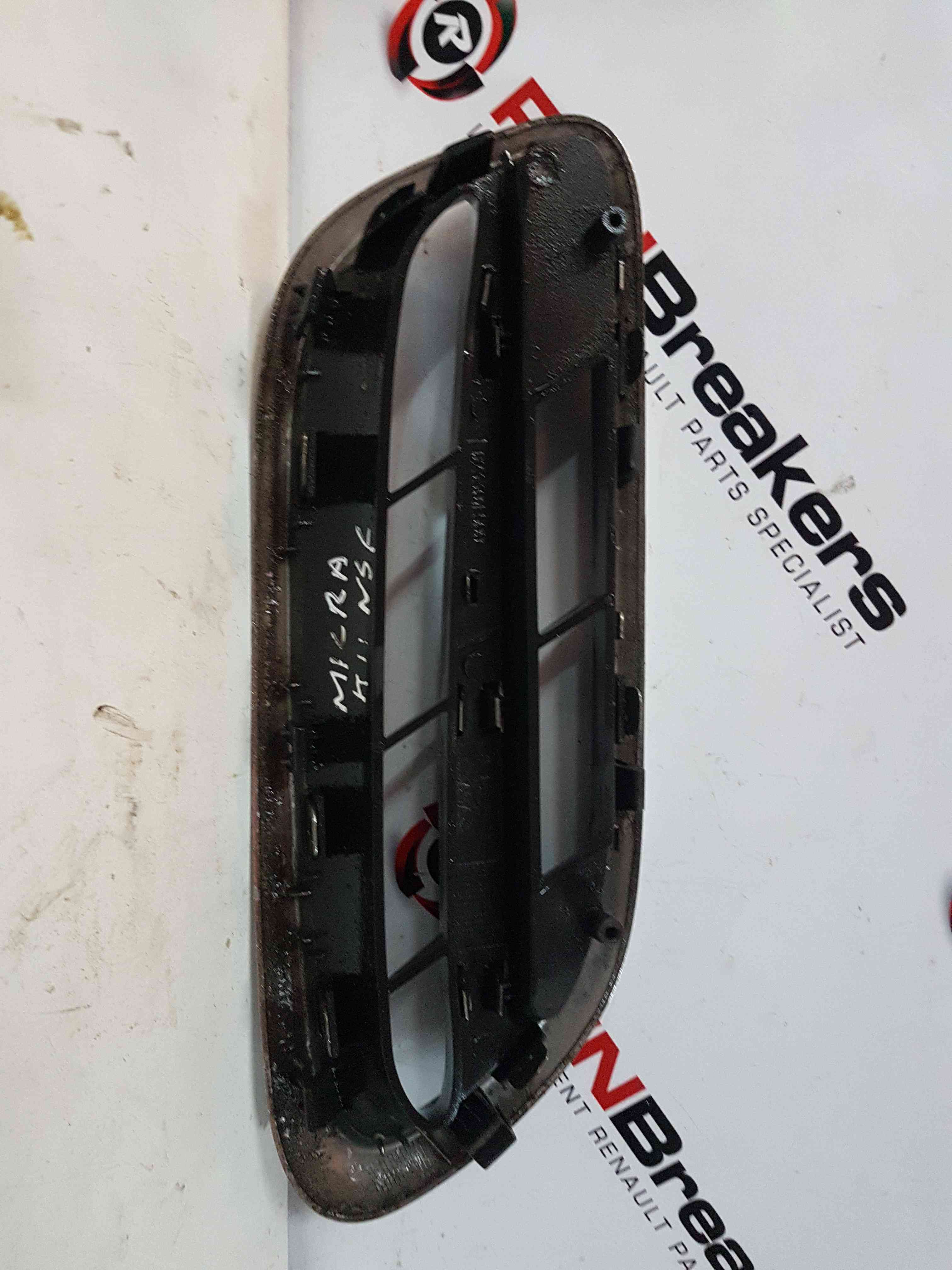 Thumb 7 Nissan Micra K11 1998-2002 Passnger NSF ns Bonnet Grill 623301f500