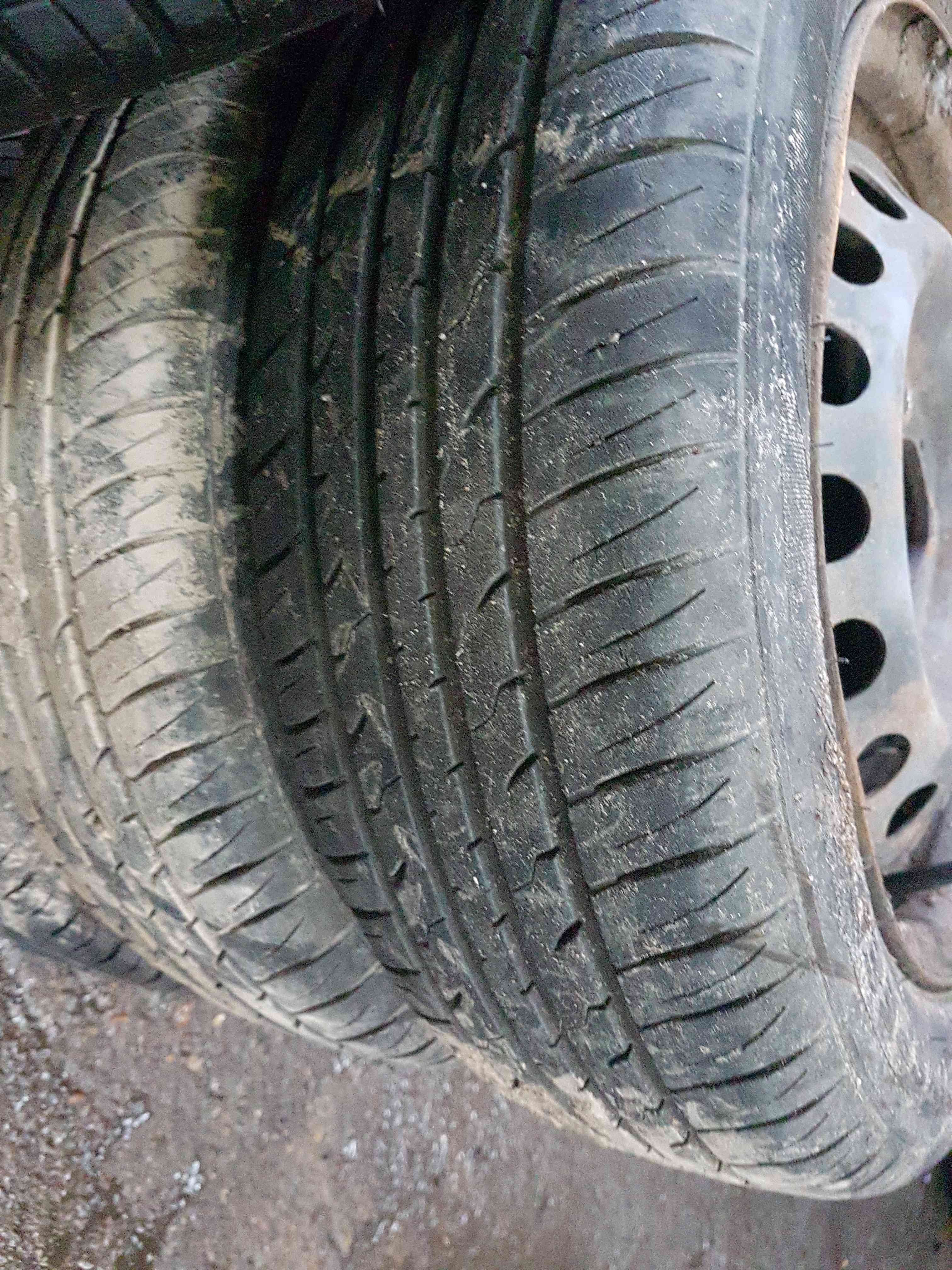 Thumb 5 Nissan Micra K11 1998-2002 Steel Wheel RIM + Tyre 165 60 14 6mm 4/5