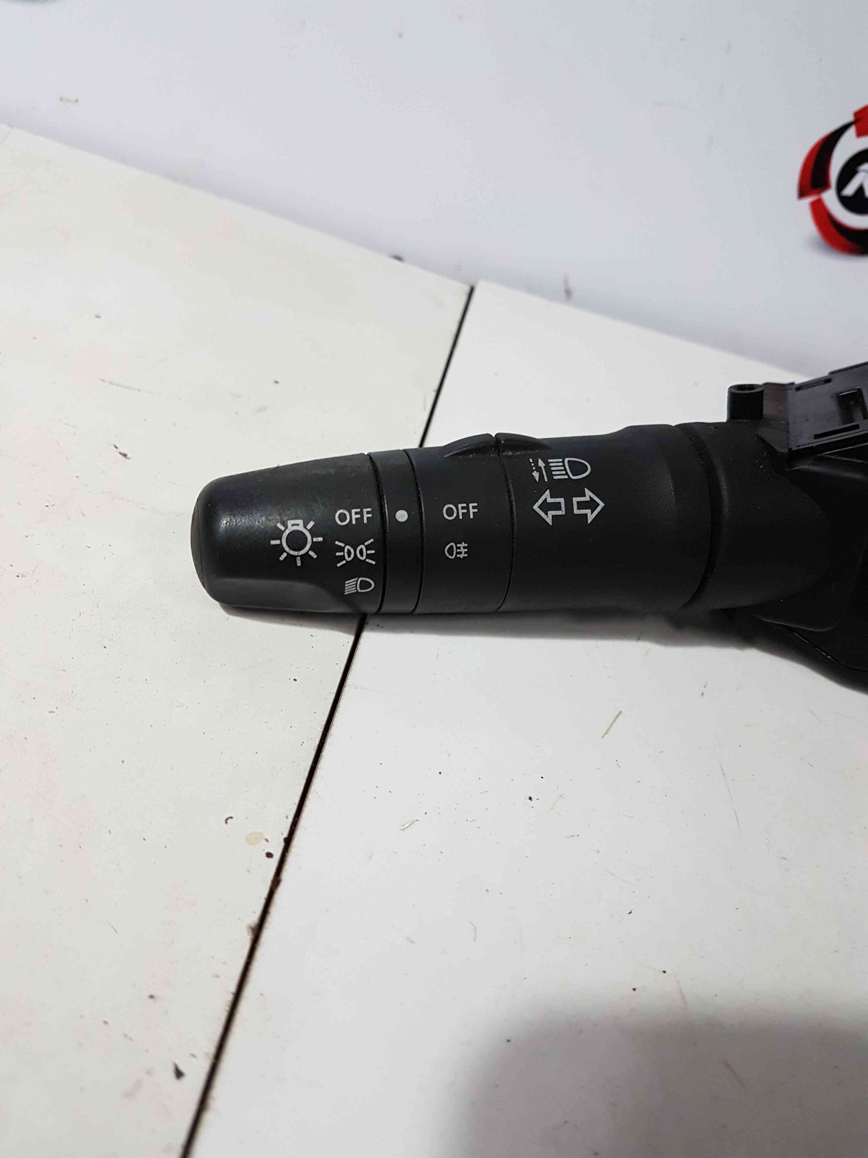 Thumb 4 Nissan Micra K11 1998-2002 Steering Indicator Stalk