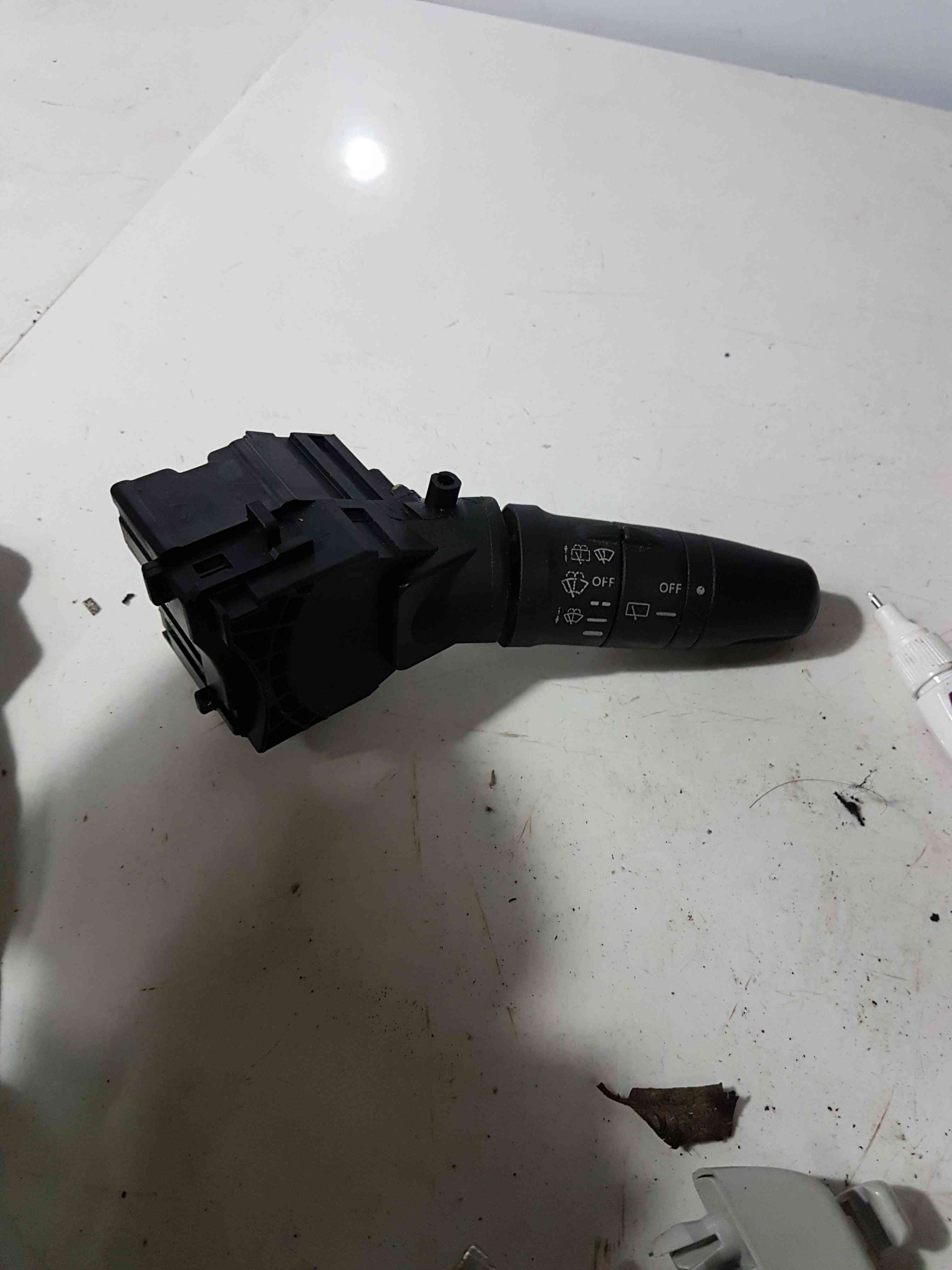 Thumb 4 Nissan Micra K11 1998-2002 Windscreen Washer Stalk