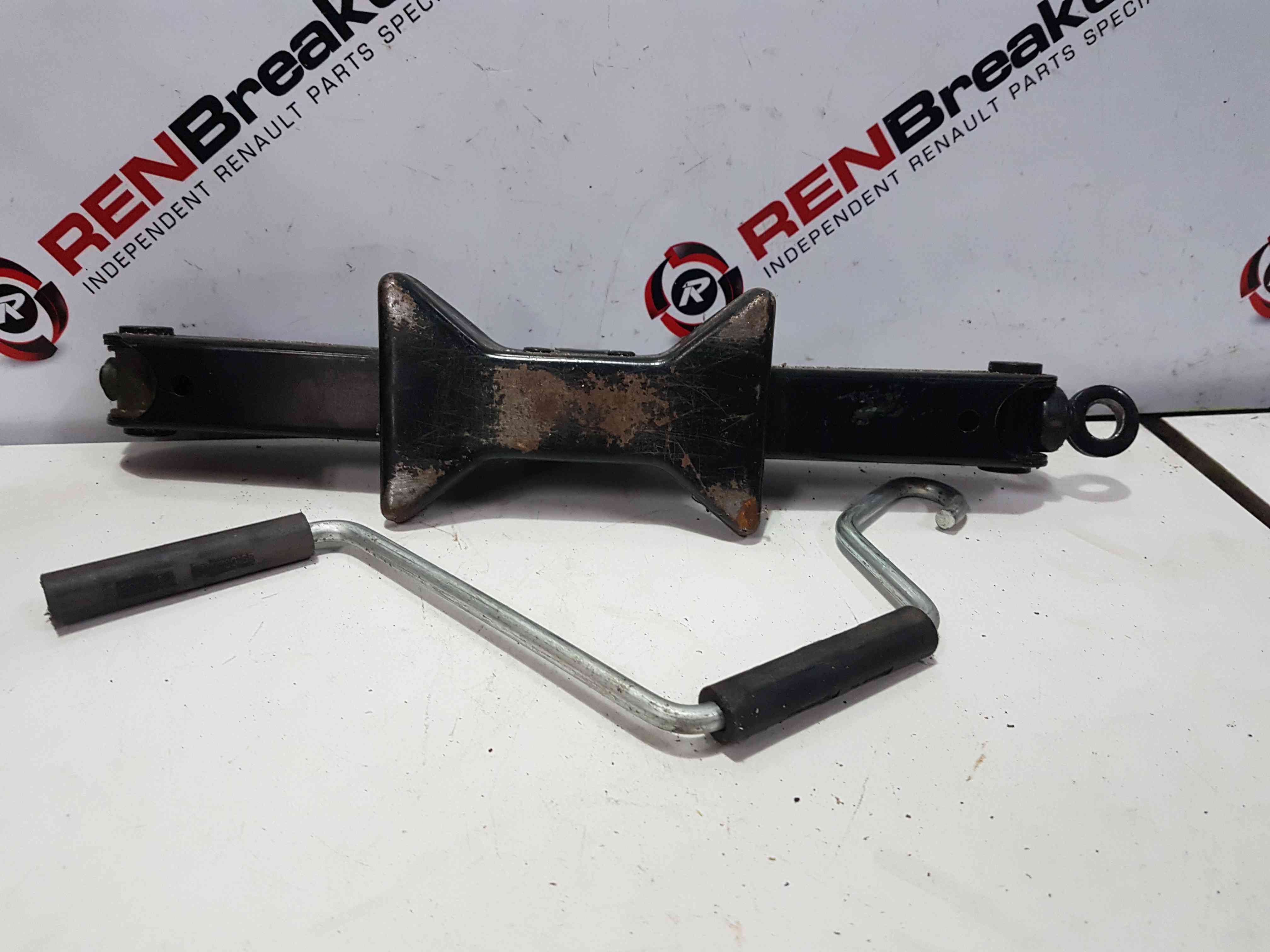 Thumb 5 Nissan Micra K11 1998-2002 spare jack crank arm   995509F901