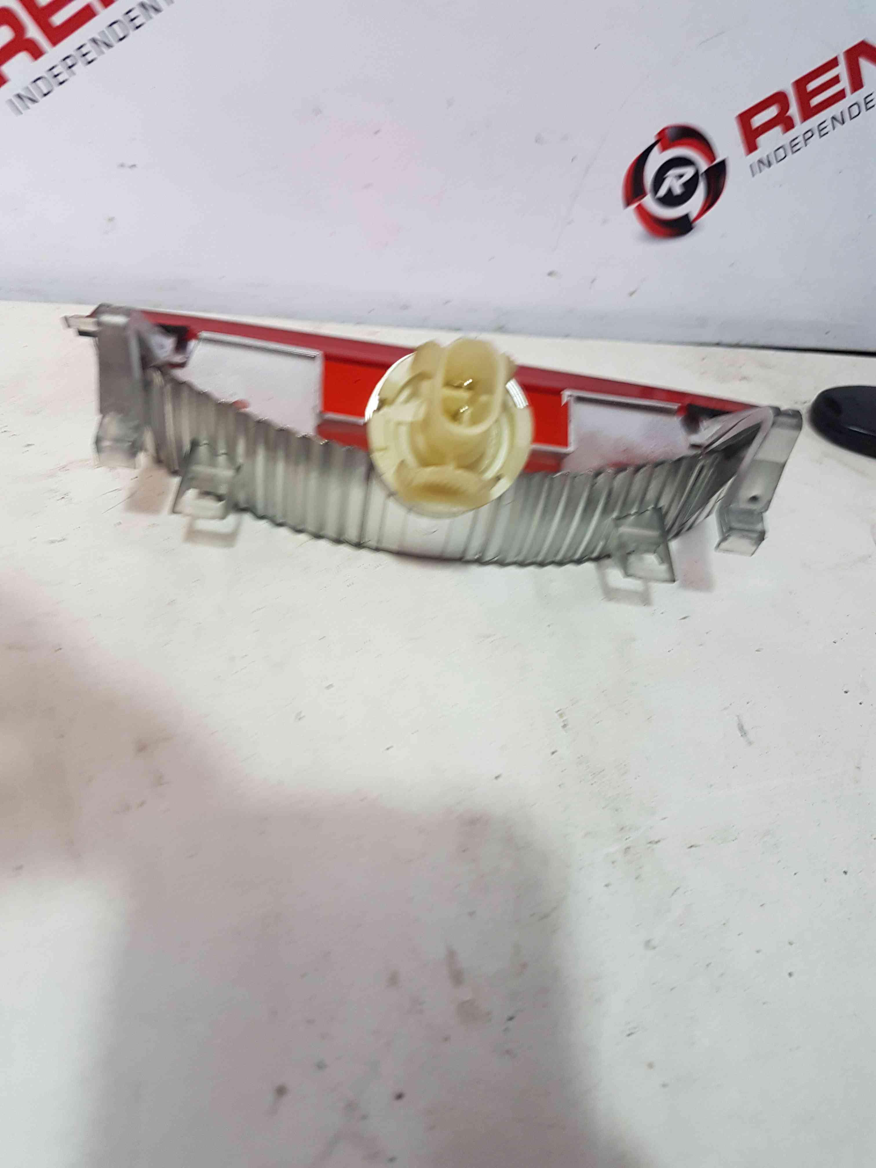 Thumb 3 Nissan Micra K12 2002-2010  Tailgate High Level 3Rd Boot Brake Light