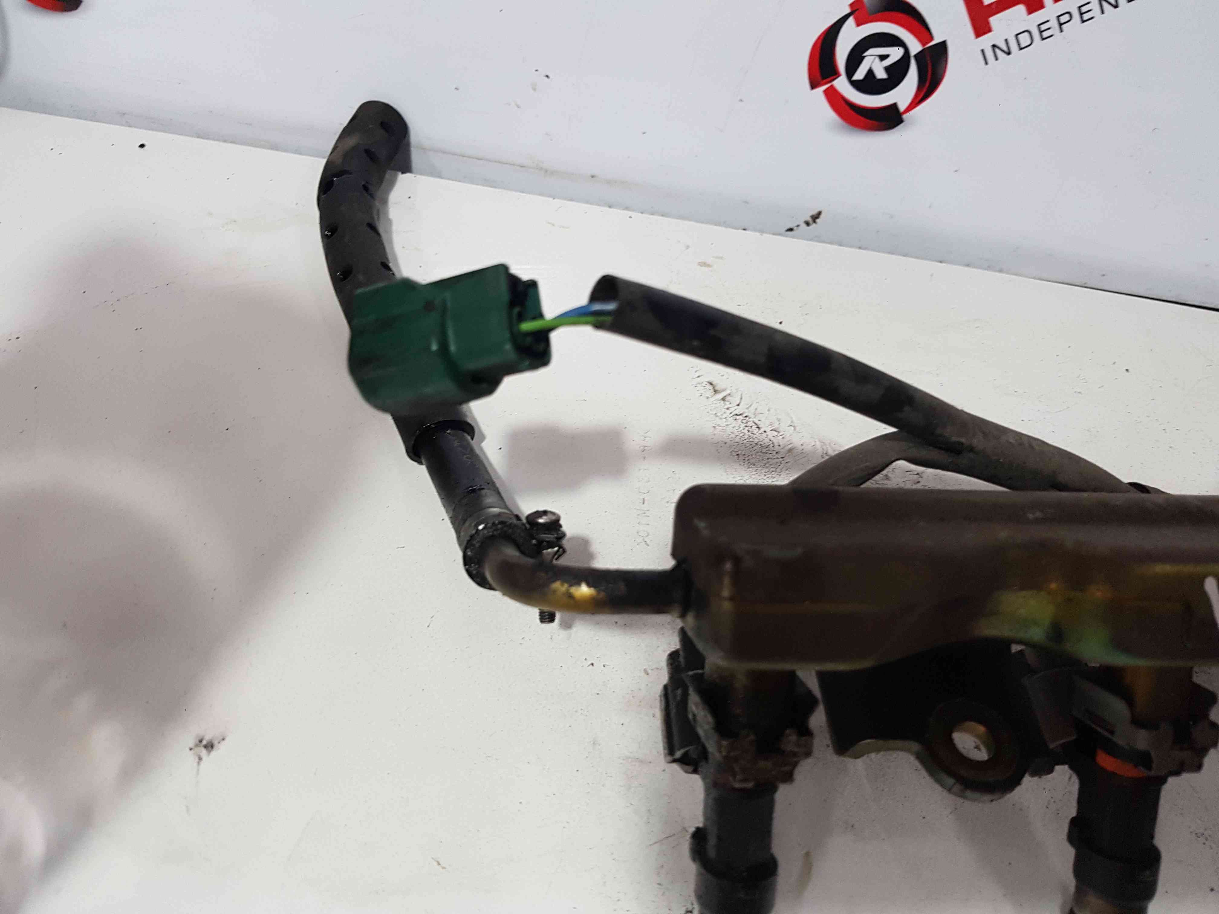 Thumb 4 Nissan Micra K12 2002-2010 1.2L 16V Injectors X4 + Rail CG12de