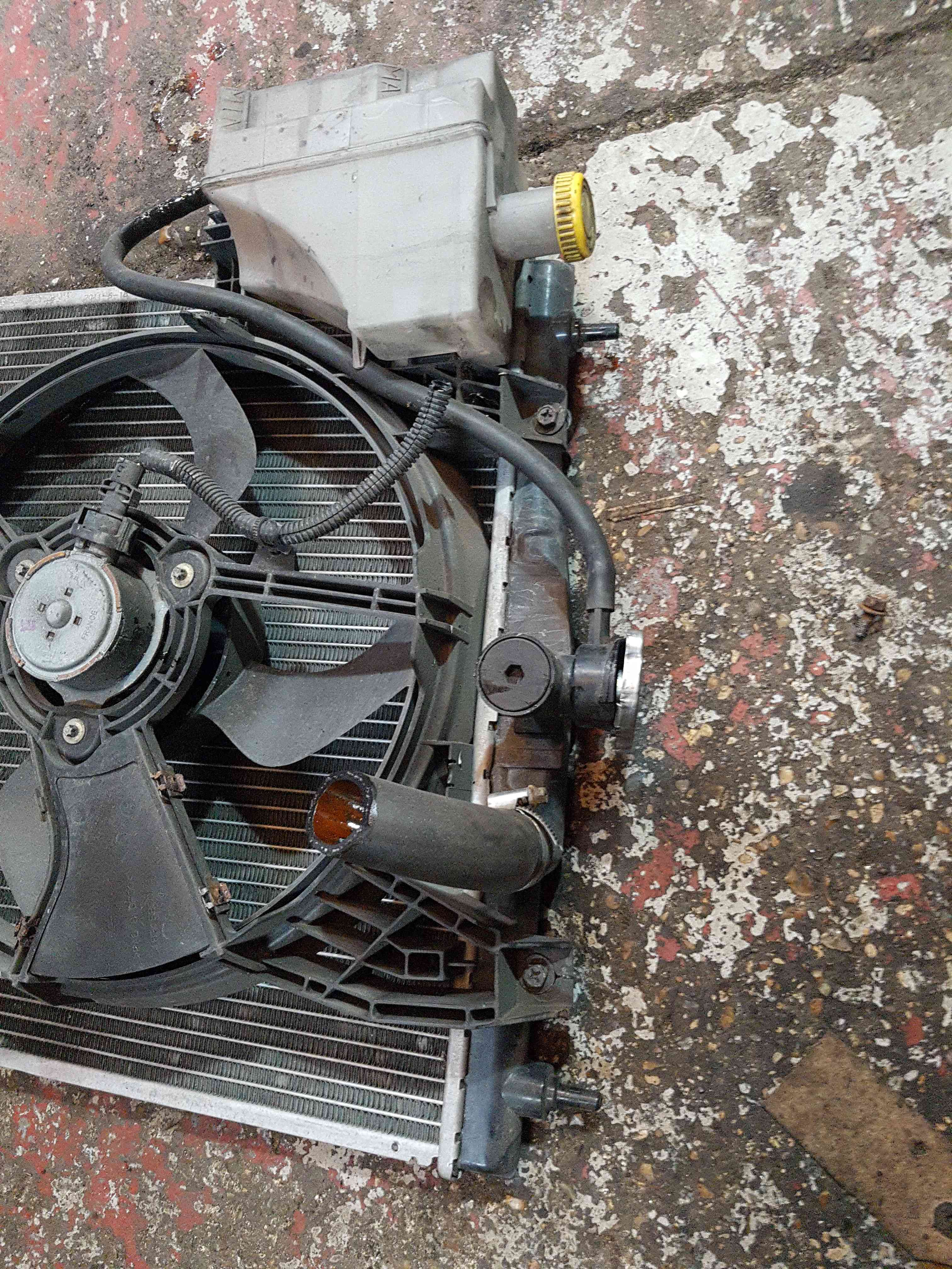Thumb 4 Nissan Micra K12 2002-2010 1.2L 16V Petrol RAD Pack Cooling FAN Complete