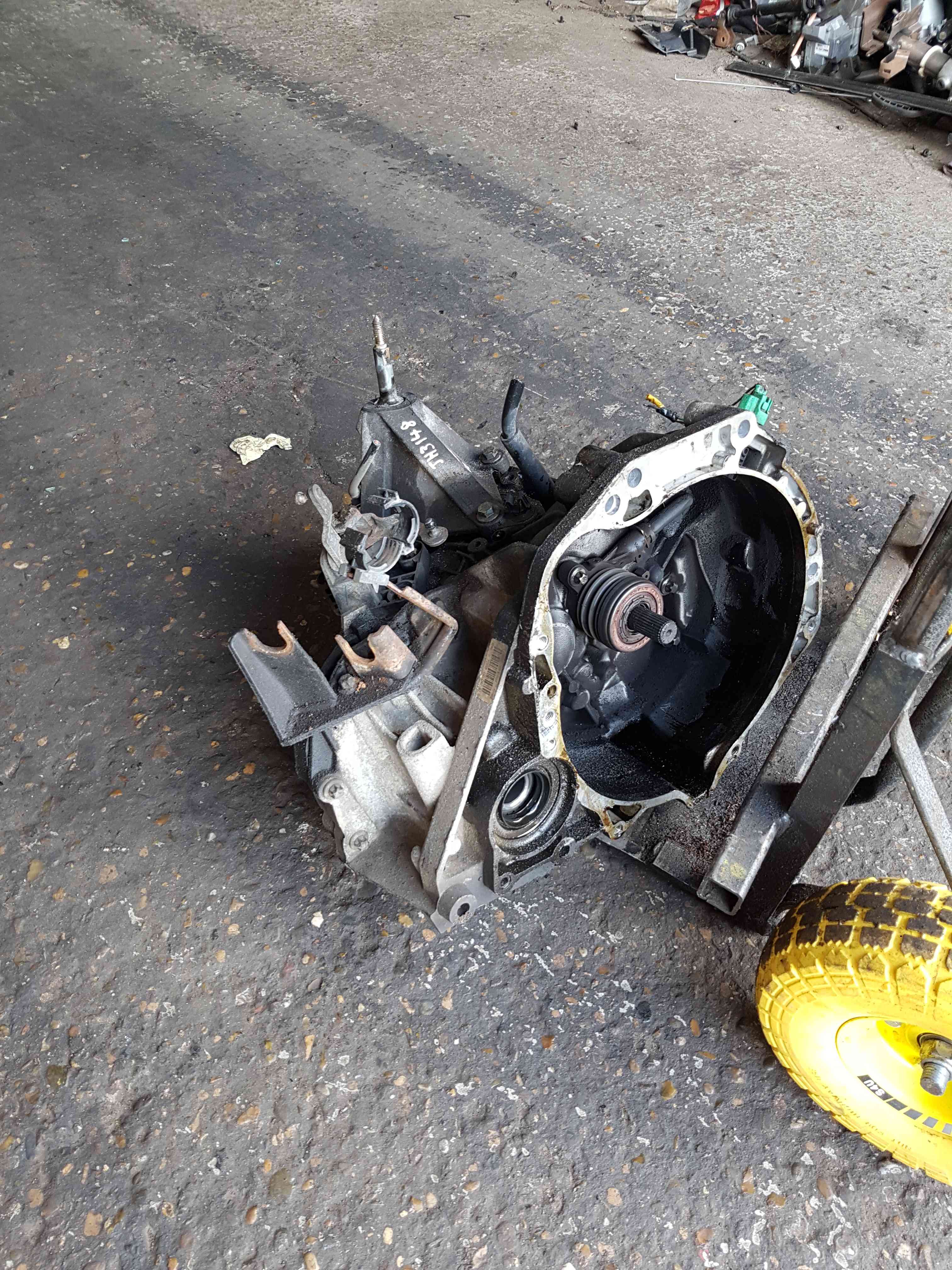 Thumb 2 Nissan Micra K12 2002-2010 1.4 Manual 5 Speed Gearbox JH3 148  jh3148