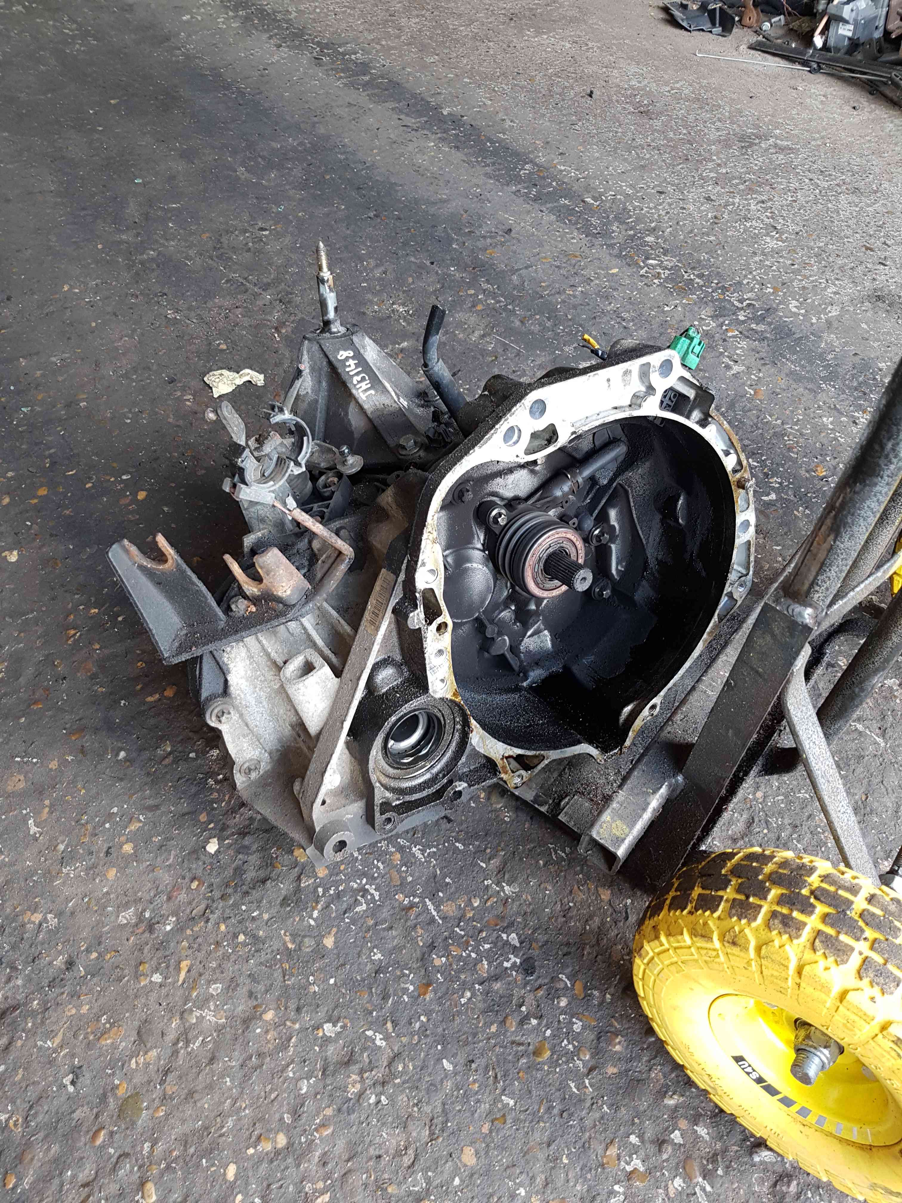 Thumb 7 Nissan Micra K12 2002-2010 1.4 Manual 5 Speed Gearbox JH3 148  jh3148