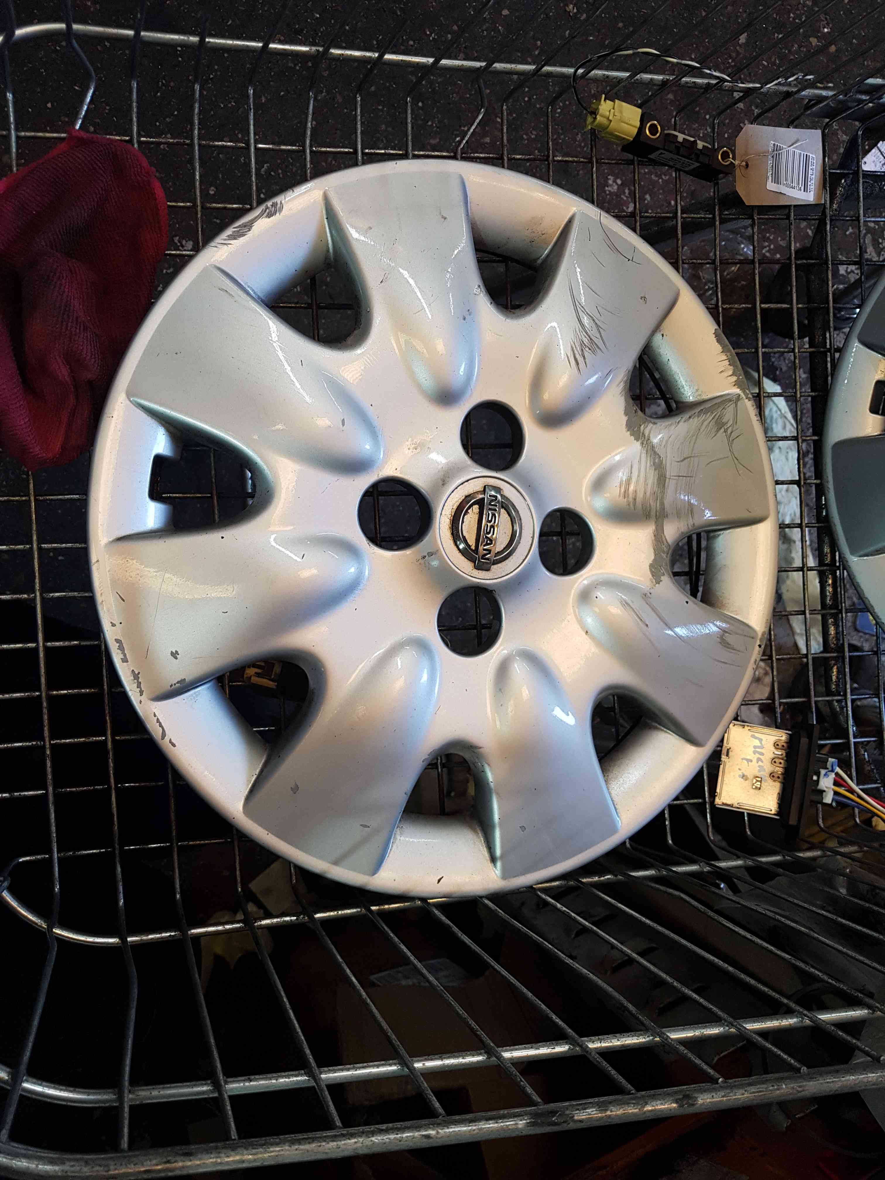 Thumb 2 Nissan Micra K12 2002-2010 14Inch Wheel Trim  HUB Cap 3/5 40315Ax600