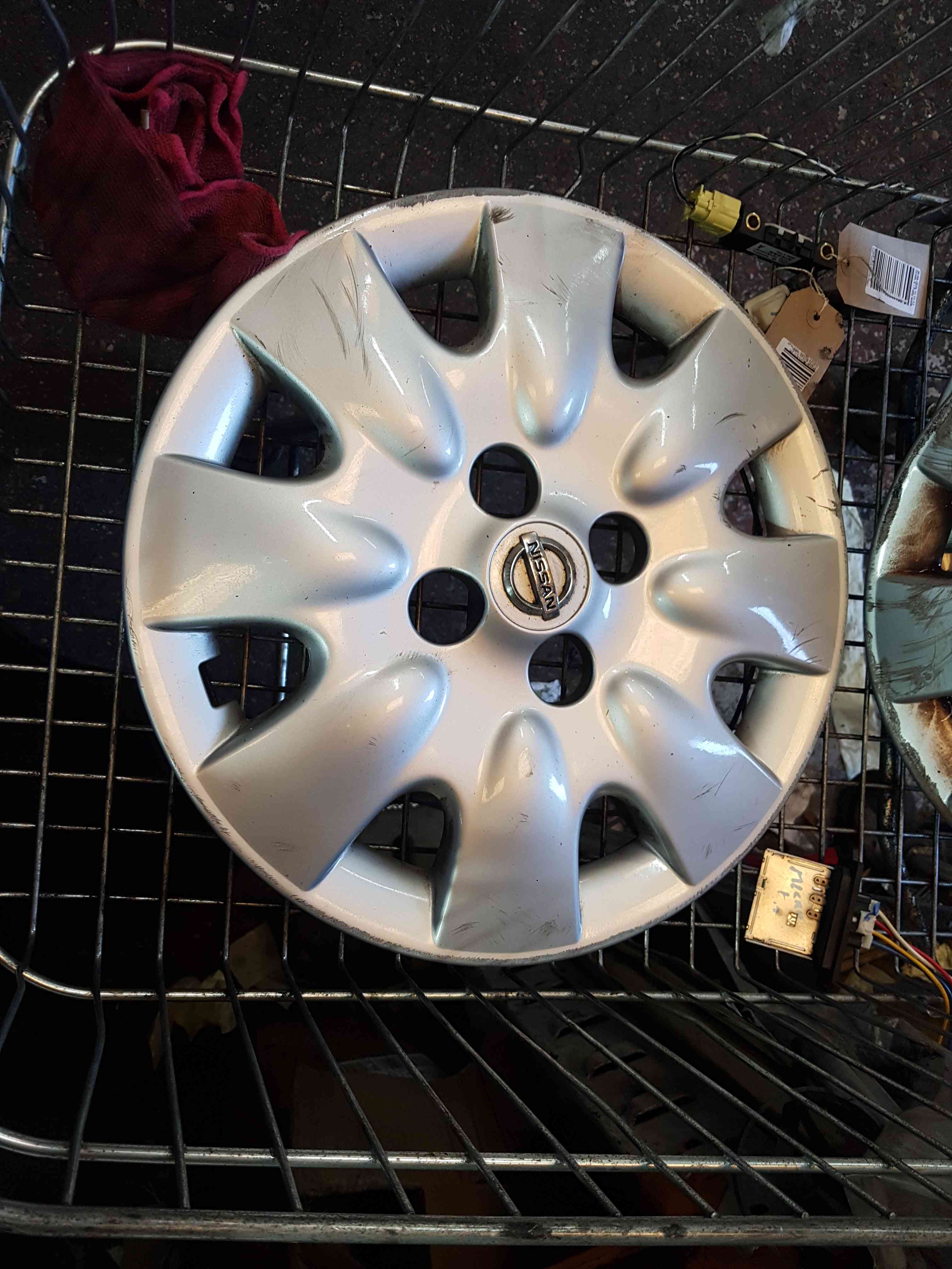 Thumb 2 Nissan Micra K12 2002-2010 14Inch Wheel Trim  HUB Cap 3/5 40315Ax600