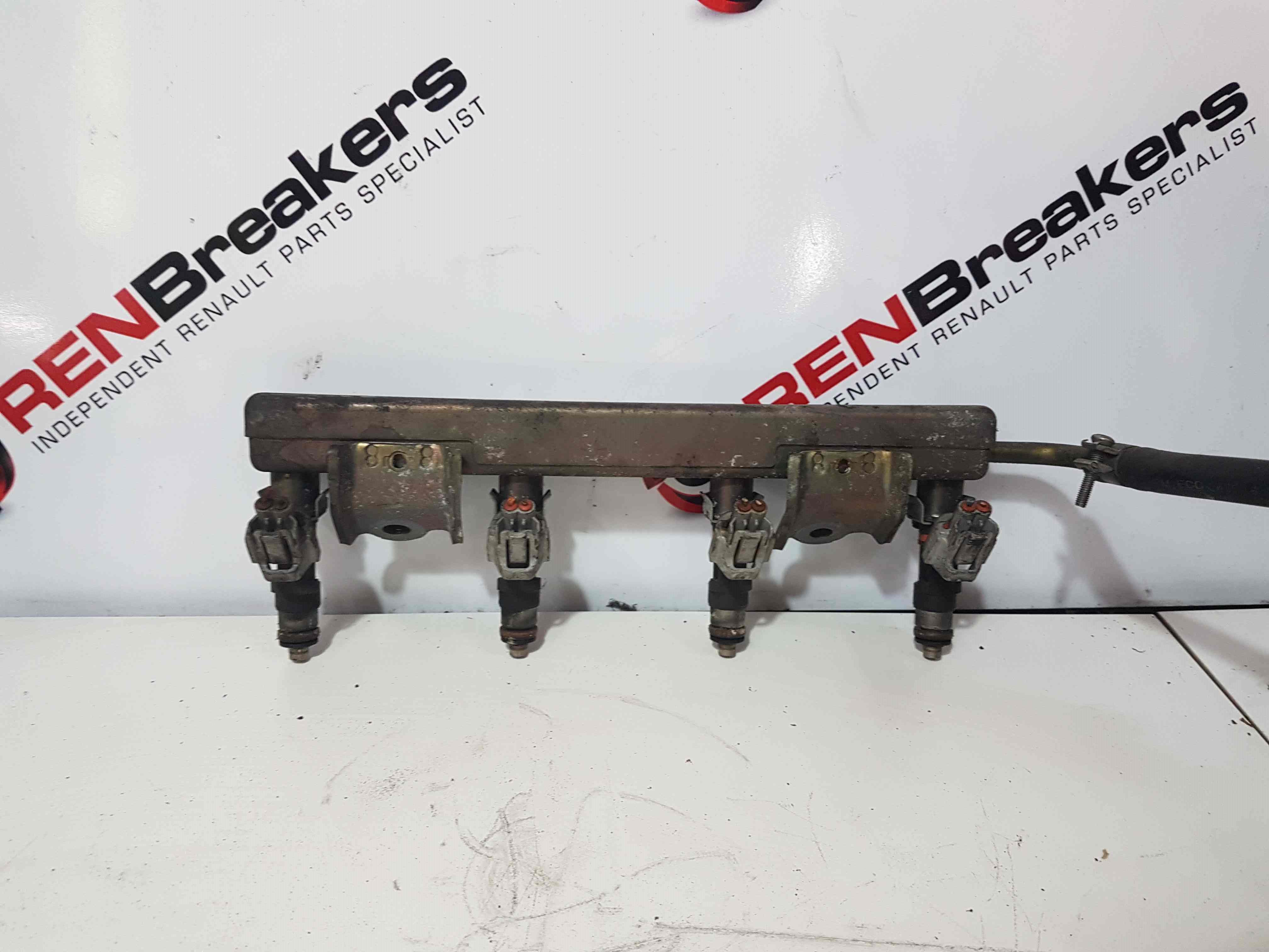 Thumb 7 Nissan Micra K12 2002-2010 1.4L 16V Fuel Rail