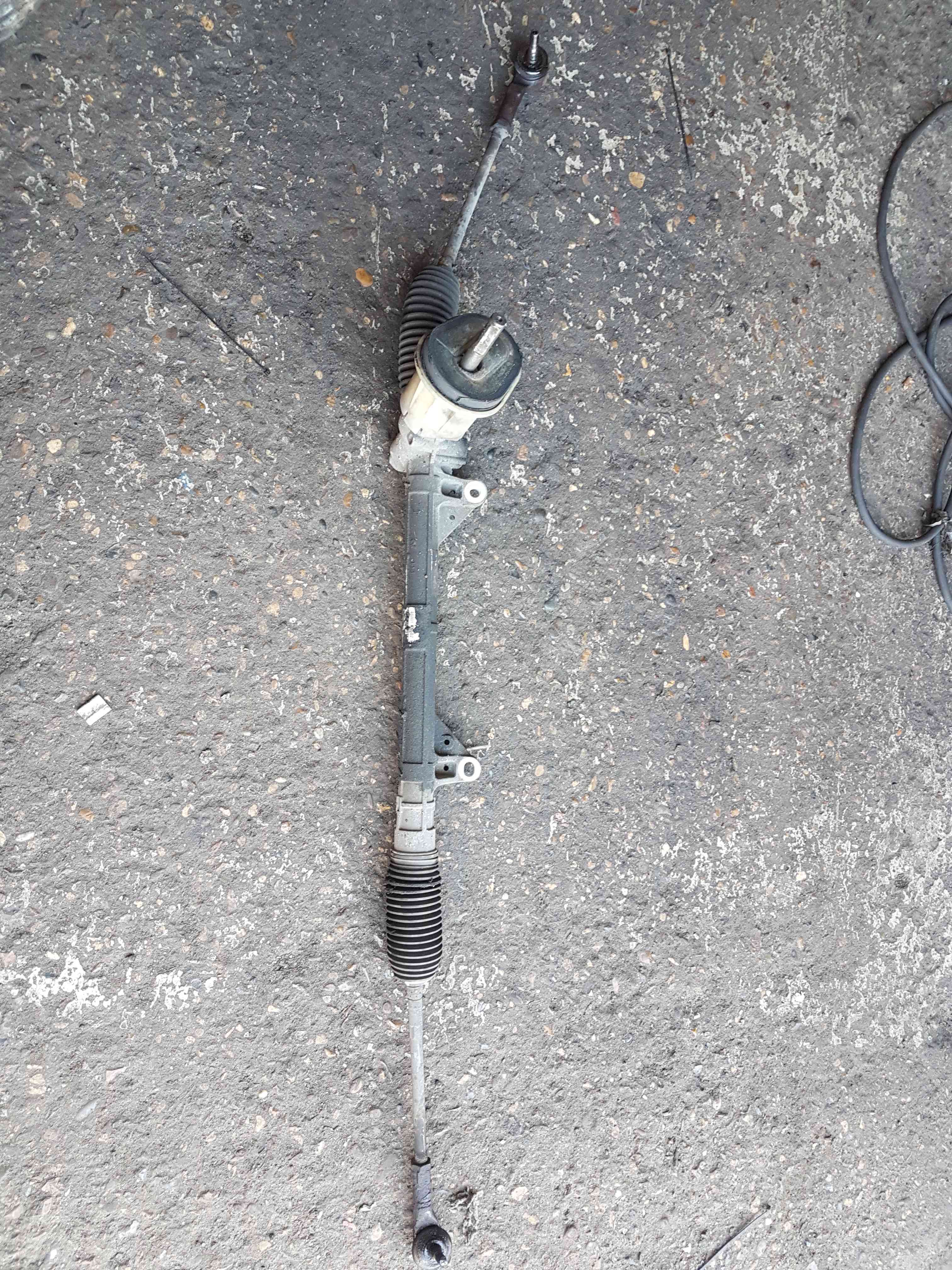 Thumb 3 Nissan Micra K12 2002-2010 1.4L 16V Power Steering Rack  48001AX602