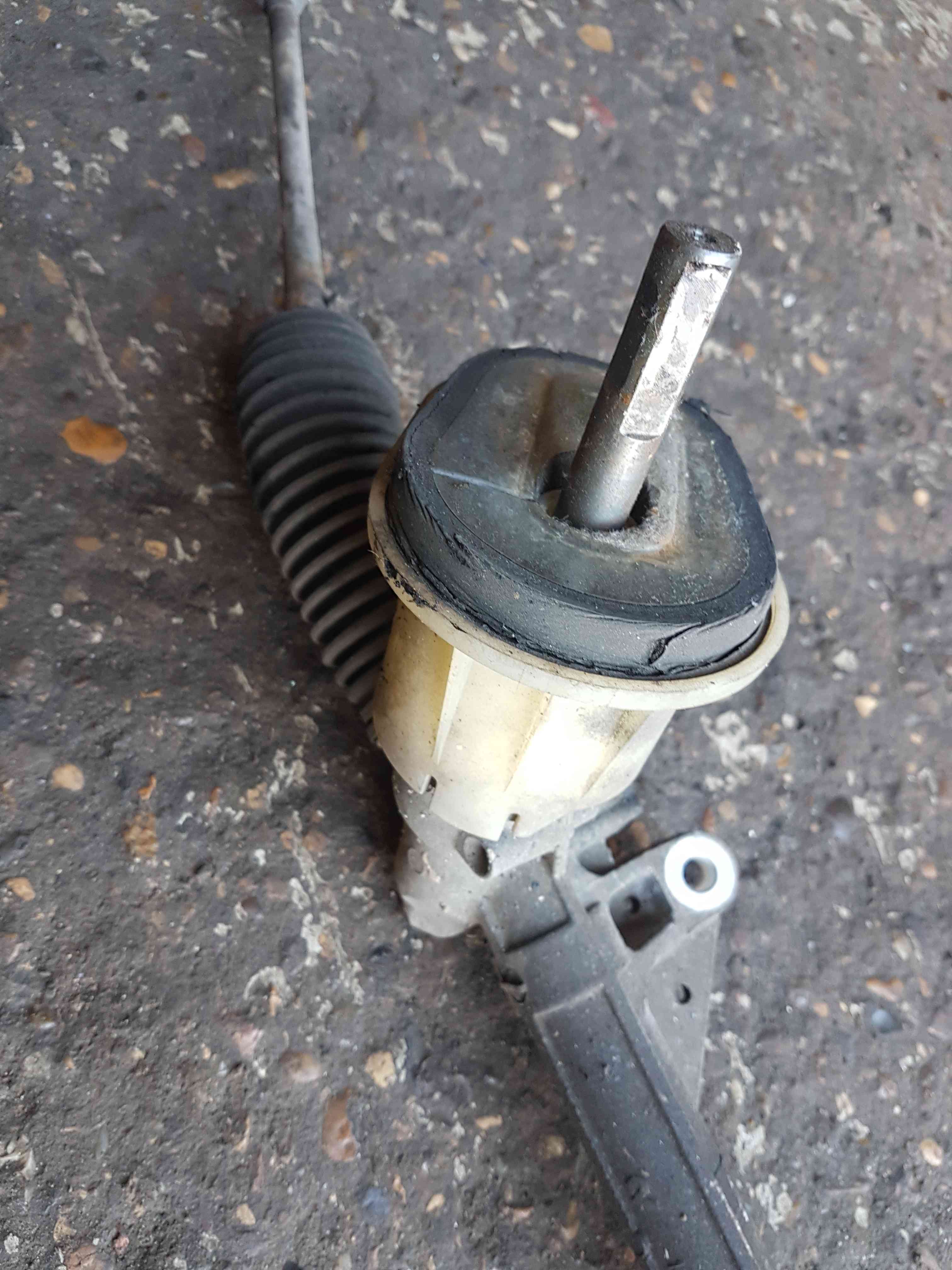 Thumb 6 Nissan Micra K12 2002-2010 1.4L 16V Power Steering Rack  48001AX602