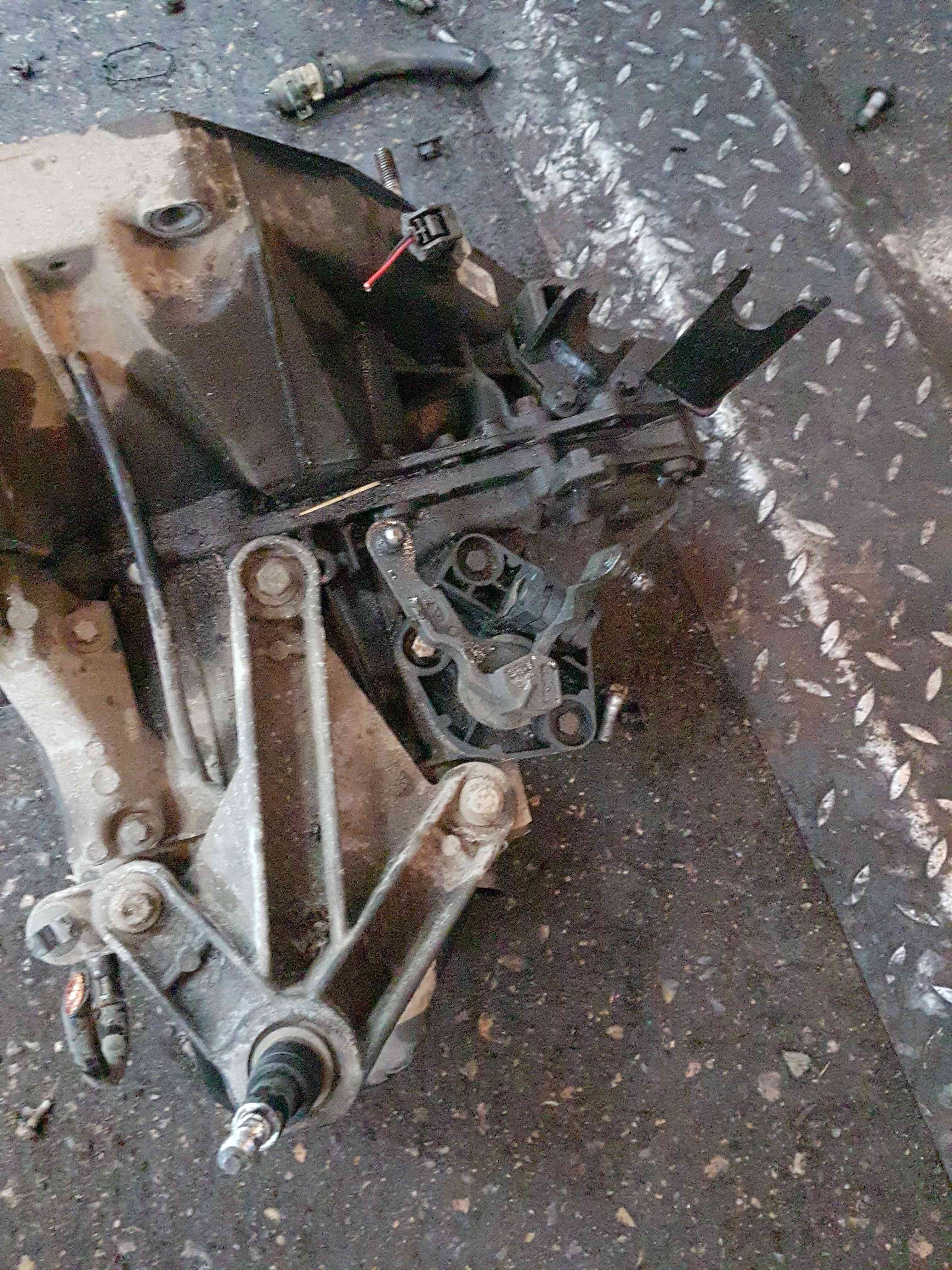 Thumb 3 Nissan Micra K12 2002-2010 1.5 DCI Diesel Gearbox JR5 137 JR5137