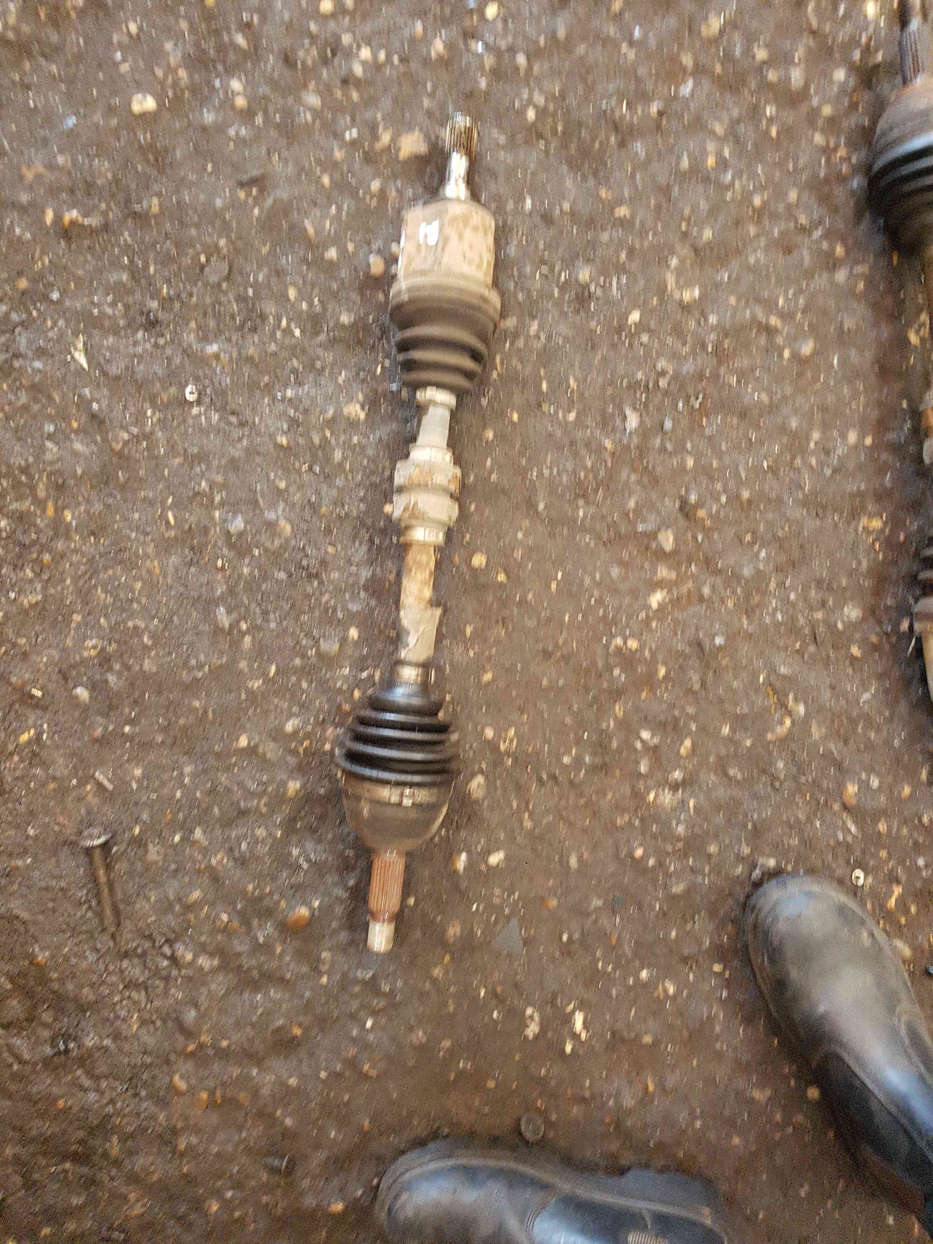 Thumb 2 Nissan Micra K12 2002-2010 1.5Dci  Passenger NSF Front Driveshaft